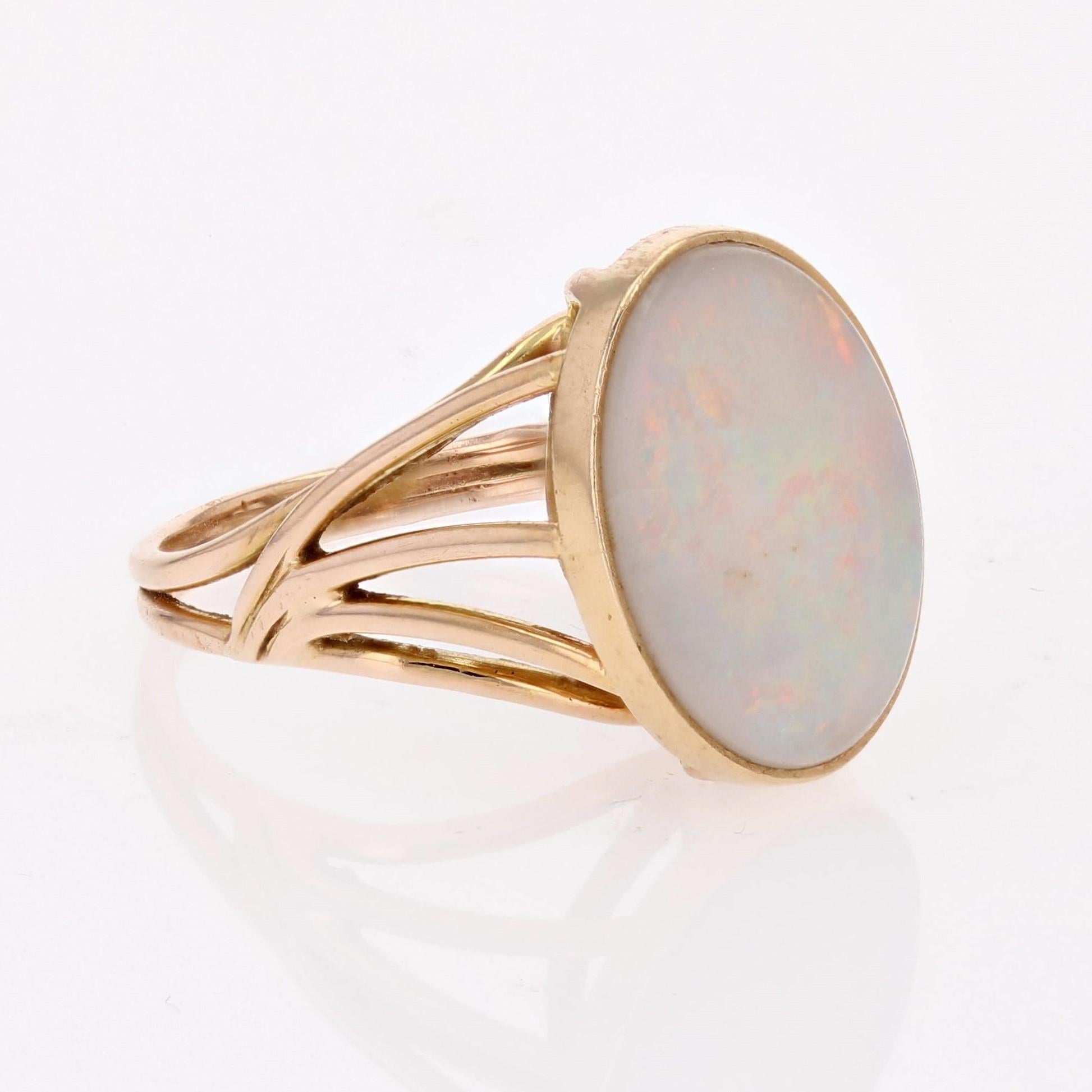 French 1960s 2 Carats Opal 18 Karat Yellow Gold Ring For Sale 5