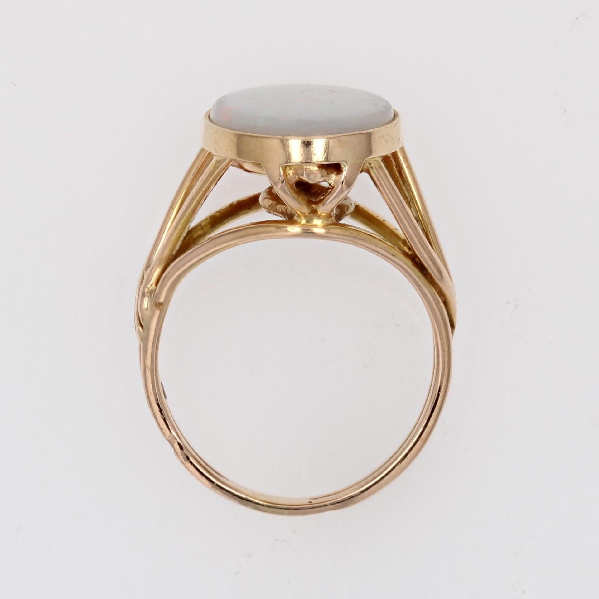 French 1960s 2 Carats Opal 18 Karat Yellow Gold Ring For Sale 8
