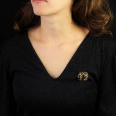 French 1960s 20 Carats Citrine 18 Karat Yellow Gold Flower Brooch