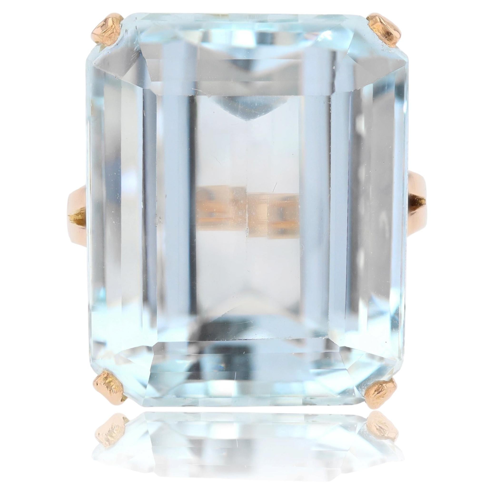 French 1960s 29 Carat Aquamarine 18 Karat Rose Gold Ring