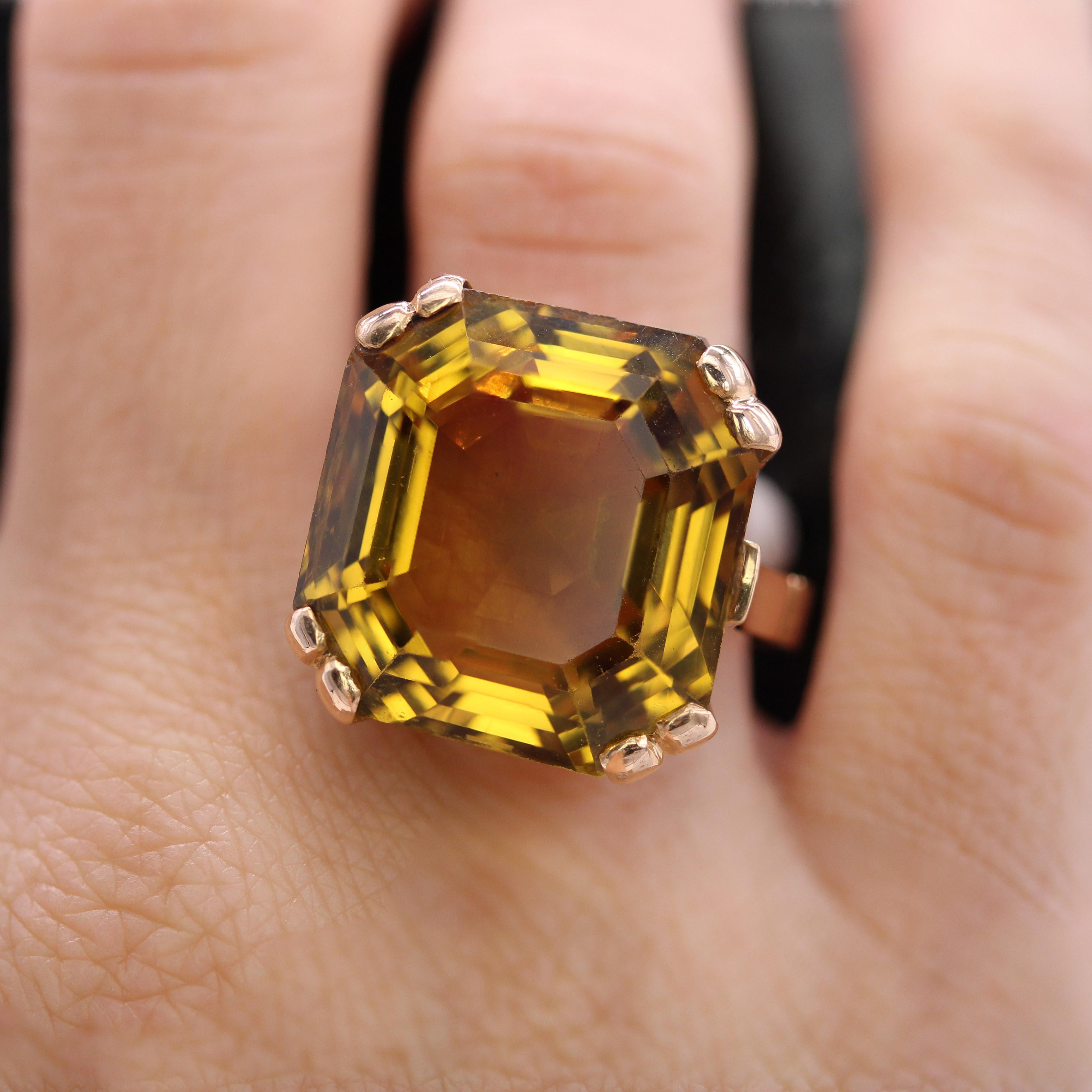Französischer 1960er Jahre 31 Karat Citrin 18 Karat Rose Gold Retro Cocktail Ring im Angebot 1