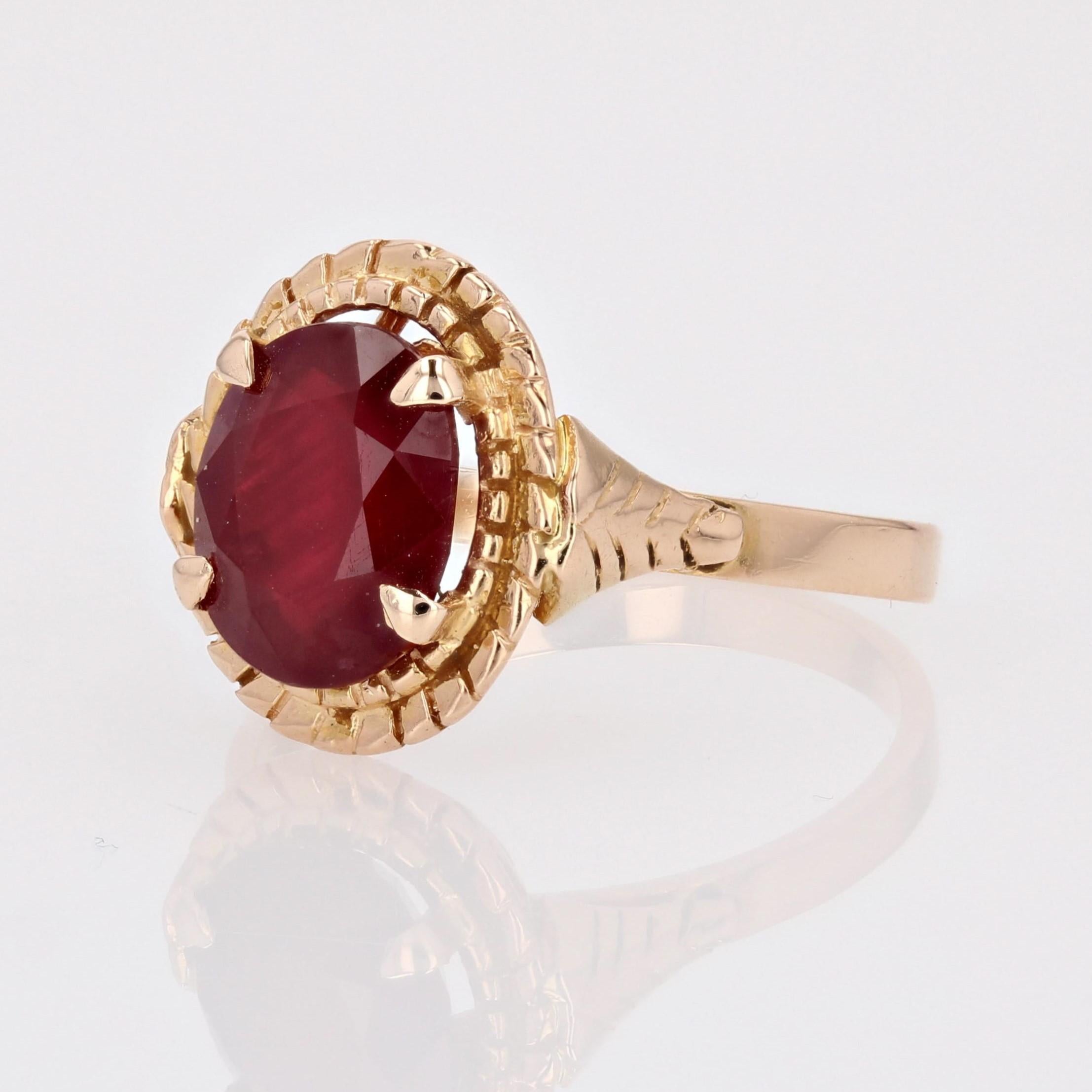 Retro French 1960s 3.10 Carats Ruby 18 Karat Rose Gold Ring For Sale