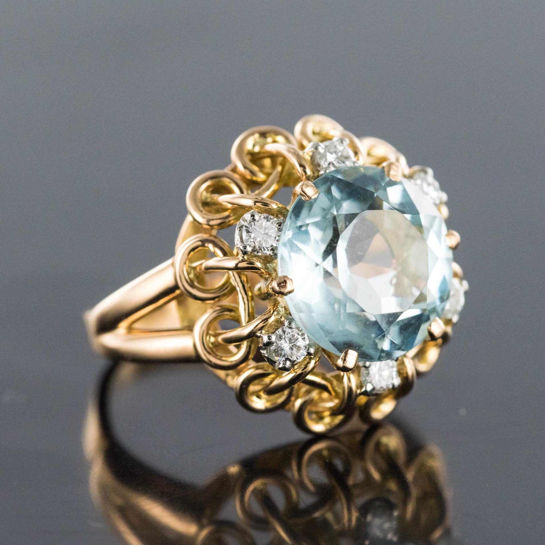Round Cut French 1960s 3.35 Carat Aquamarine Diamond 18 Karat Rose Gold Ring