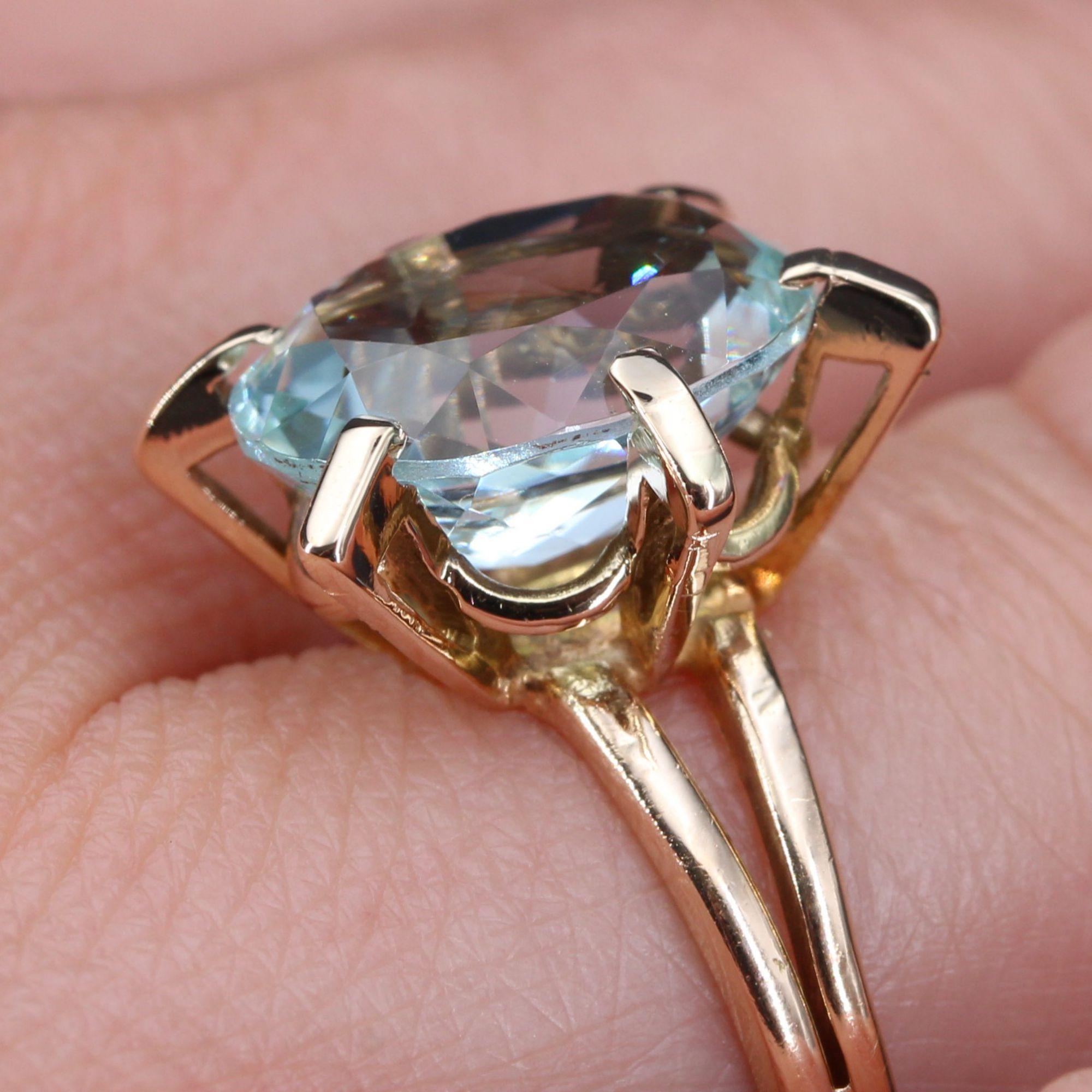 Französischer 1960er Jahre 4,10 Karat Aquamarin 18 Karat Gelbgold Ring 4