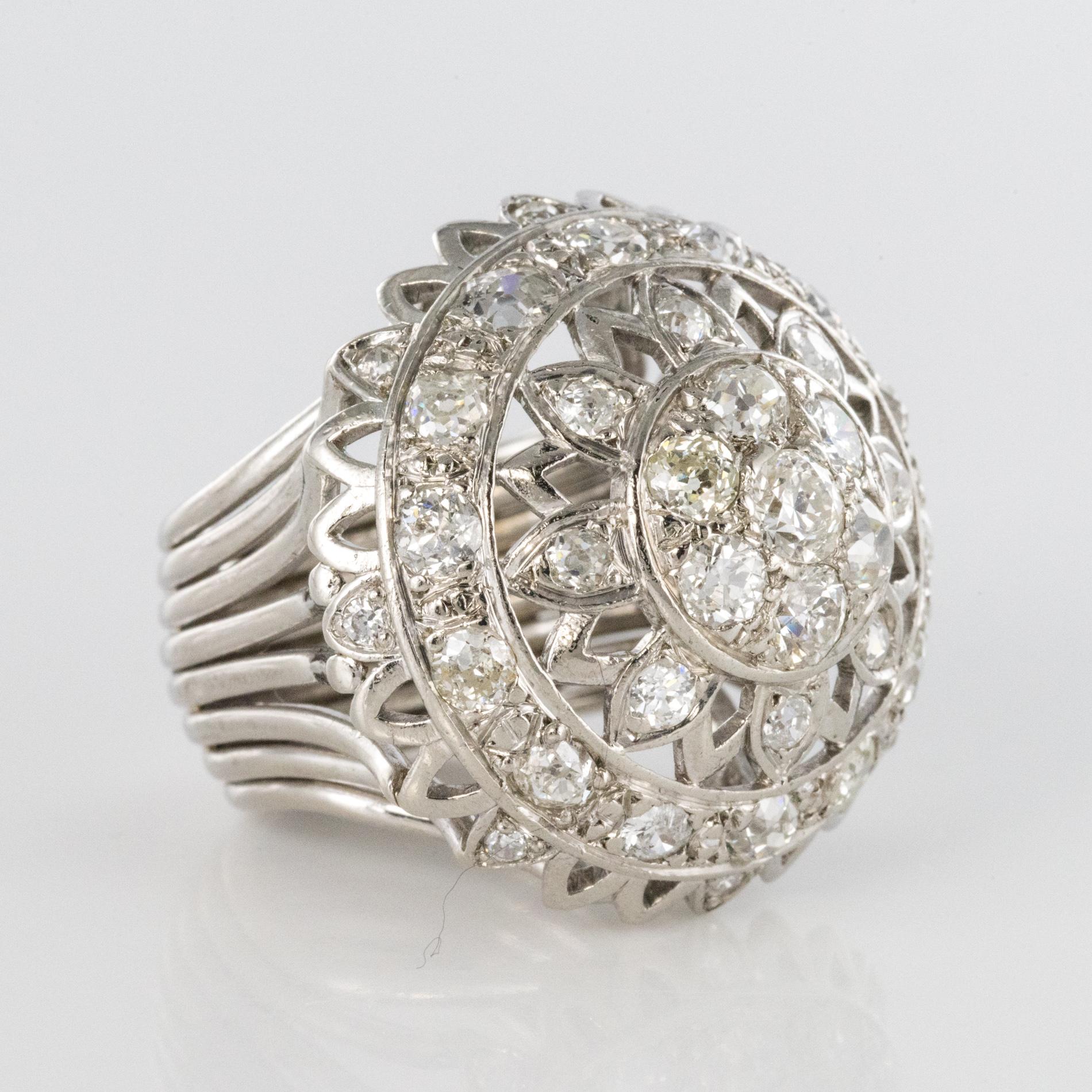 French 1960s 4.20 Carat Diamonds 18 Karat White Gold Cocktail Ring For Sale 10