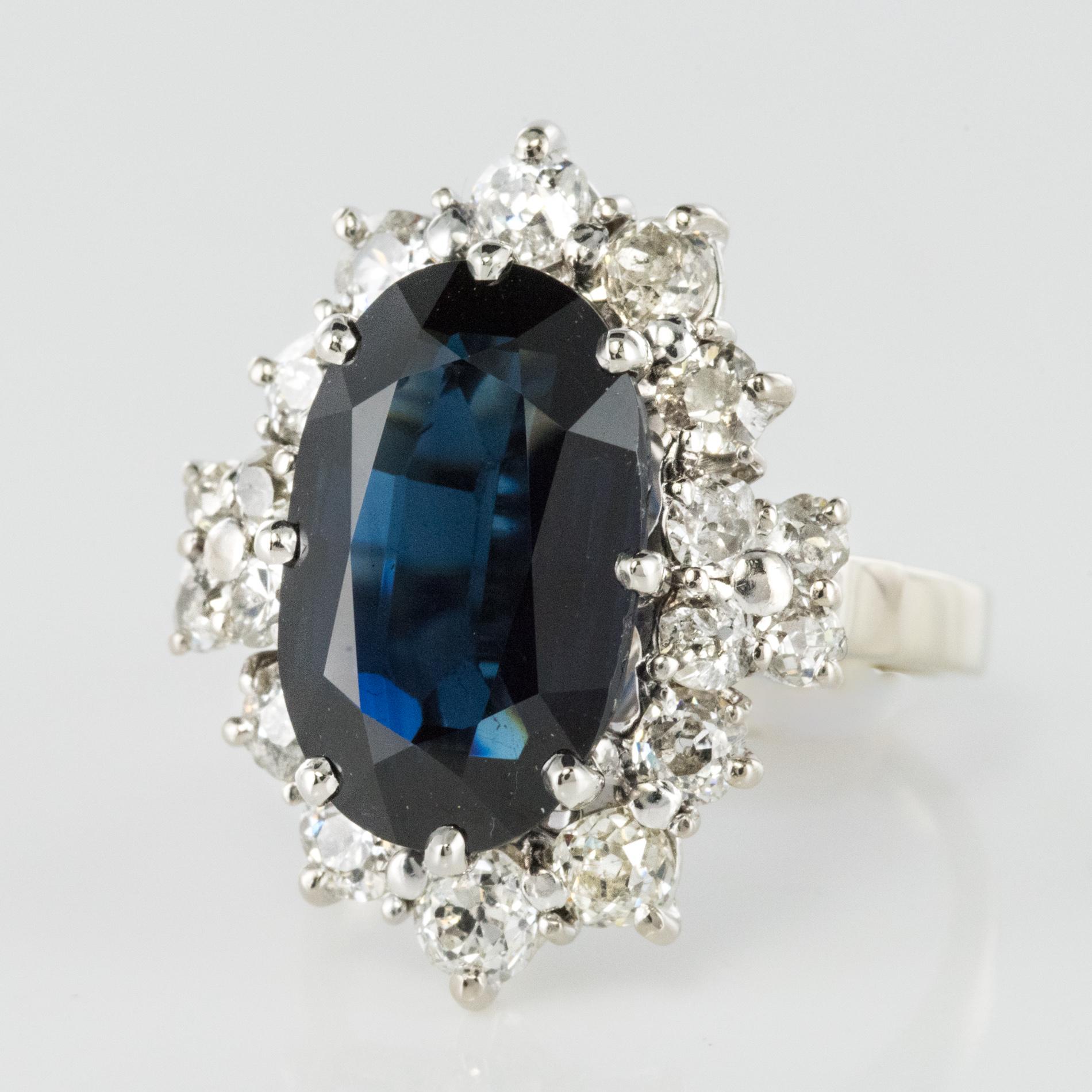 Retro French 1960s 5.30 Carat Sapphire Diamonds Pompadour Cluster Ring