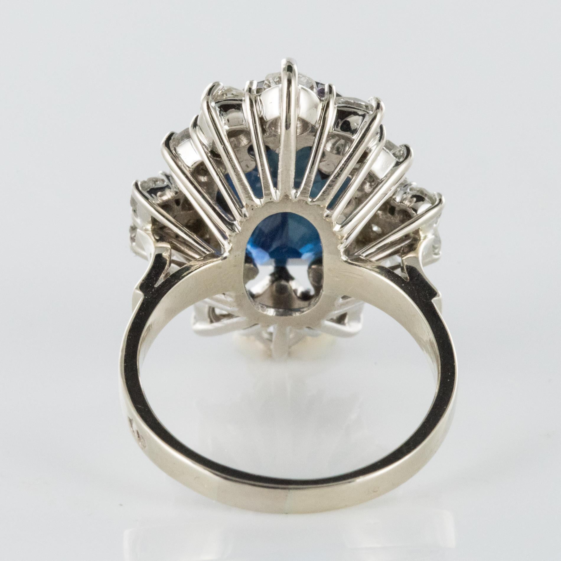 French 1960s 5.30 Carat Sapphire Diamonds Pompadour Cluster Ring 2