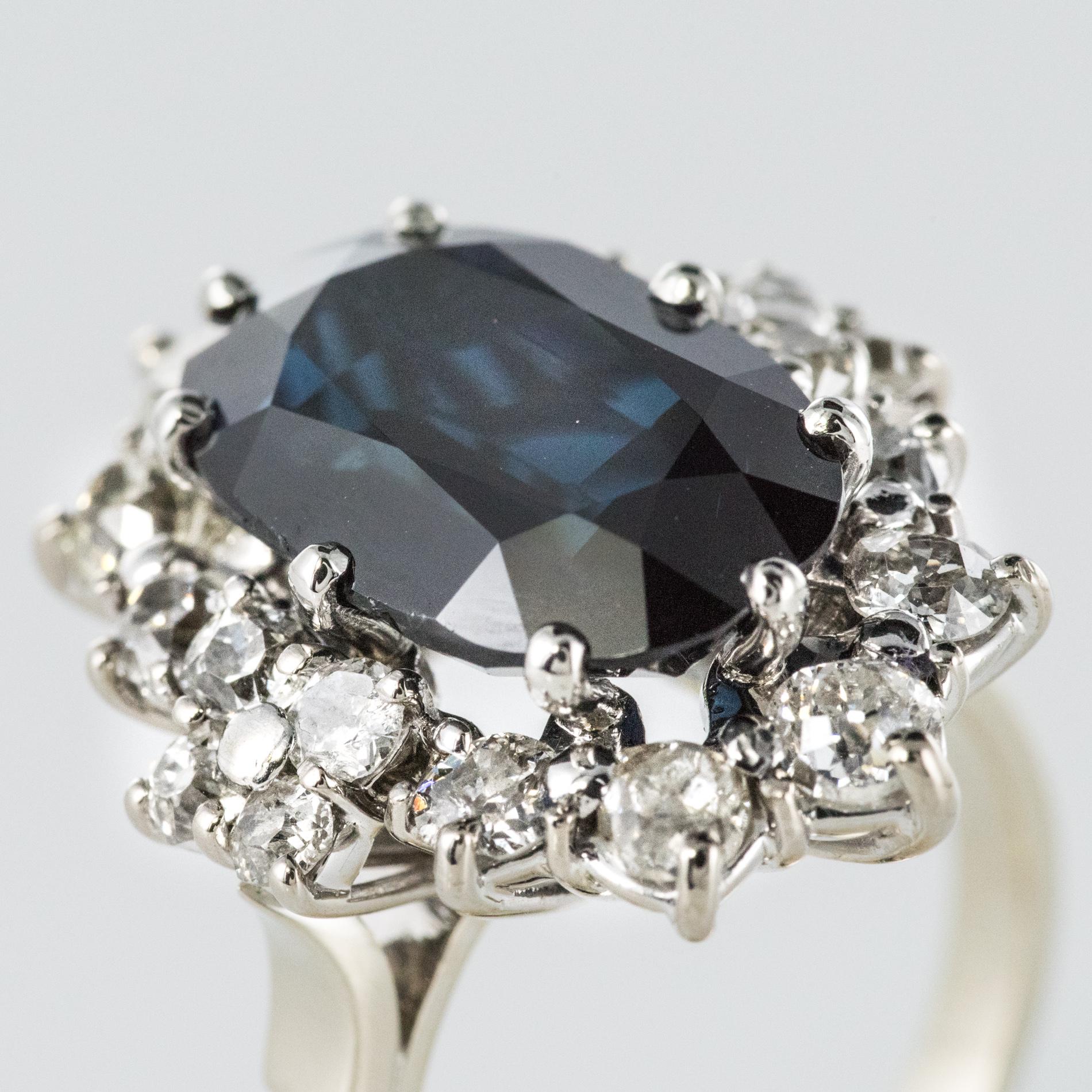 French 1960s 5.30 Carat Sapphire Diamonds Pompadour Cluster Ring 3