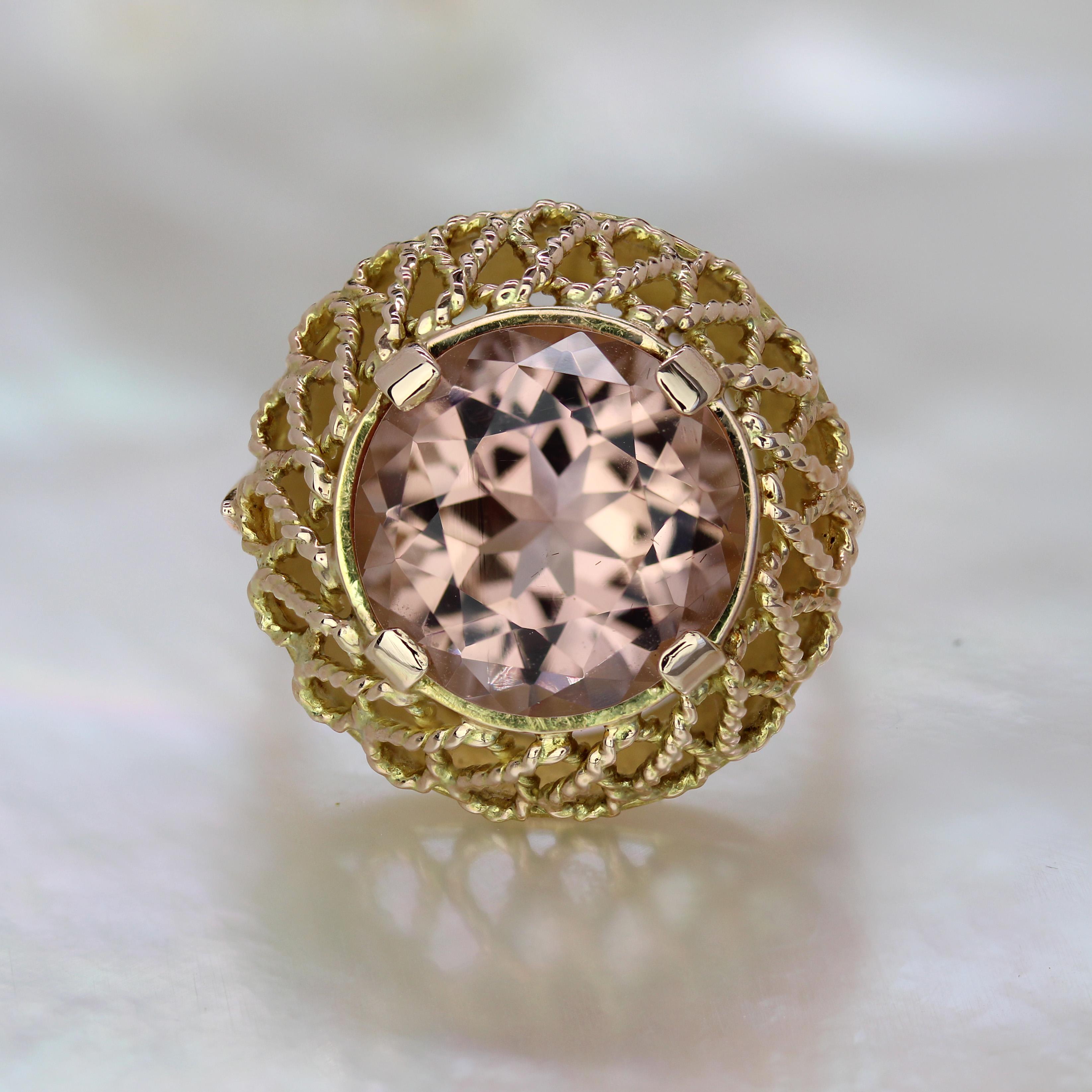 Französisch 1960er Jahre 5,42 Karat Morganit 18 Karat Rose Gold Retro Ring (Rundschliff) im Angebot