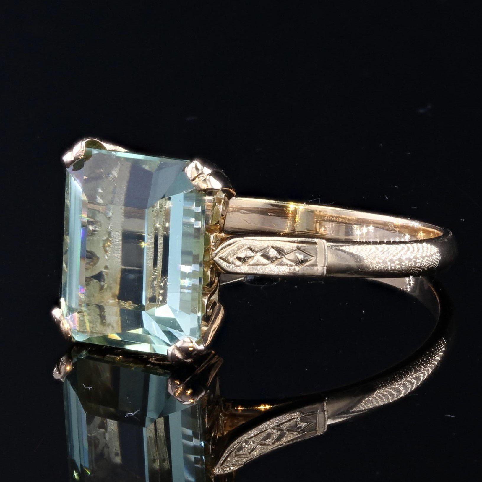 5,52 Karat Wassermint-Turmalin 18 Karat Gelbgold Ring aus den 1960er Jahren im Zustand „Hervorragend“ in Poitiers, FR