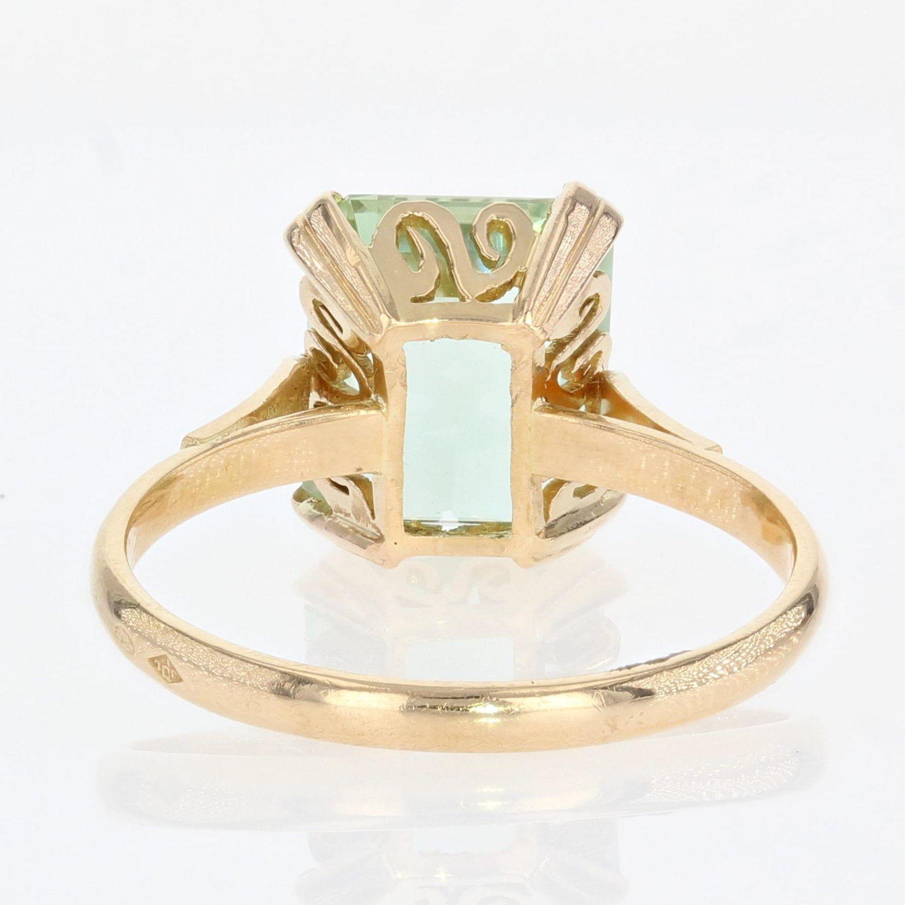 French 1960s 5.82 Carat Watermint Tourmaline 18 Karat Yellow Gold Ring For Sale 3