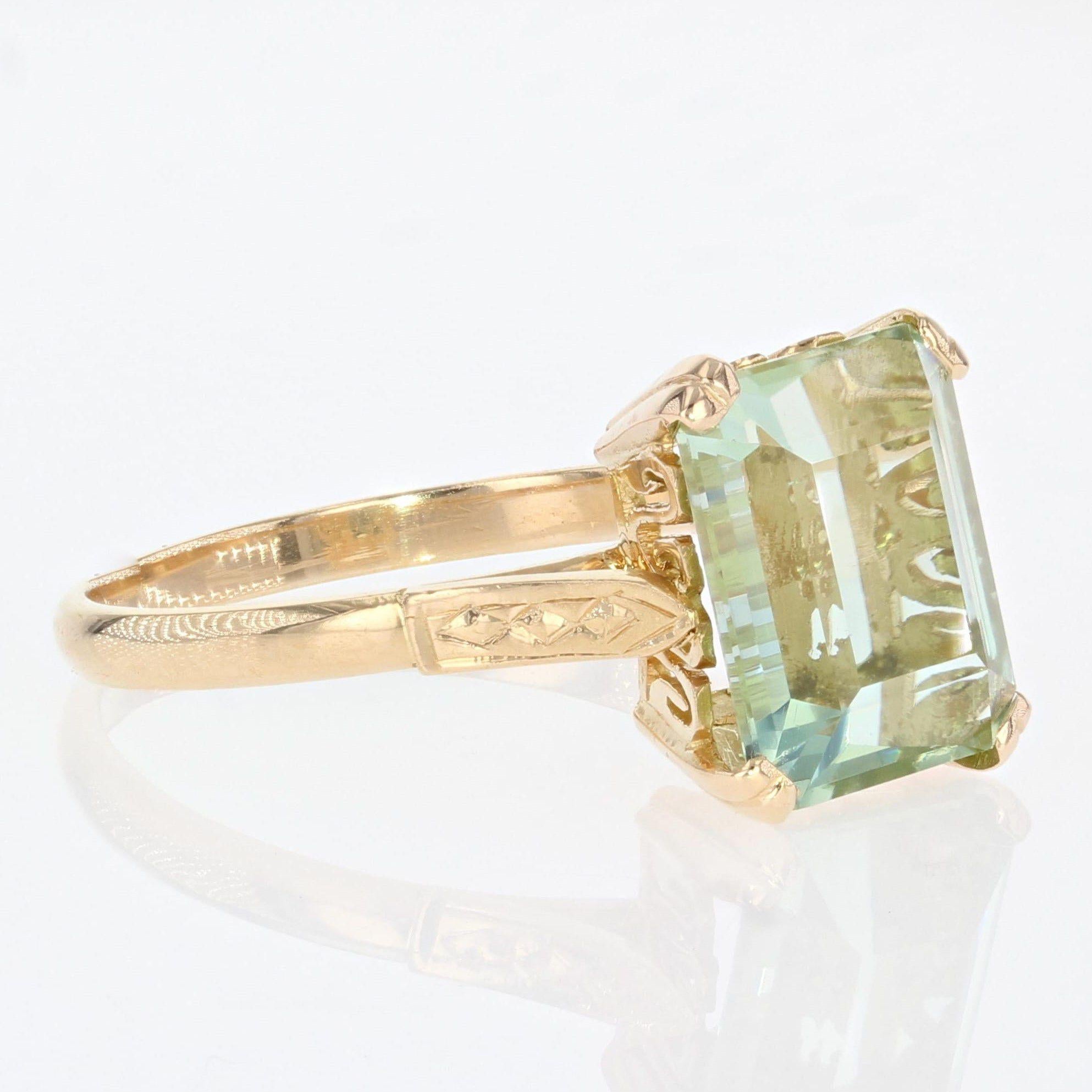 French 1960s 5.82 Carat Watermint Tourmaline 18 Karat Yellow Gold Ring For Sale 4