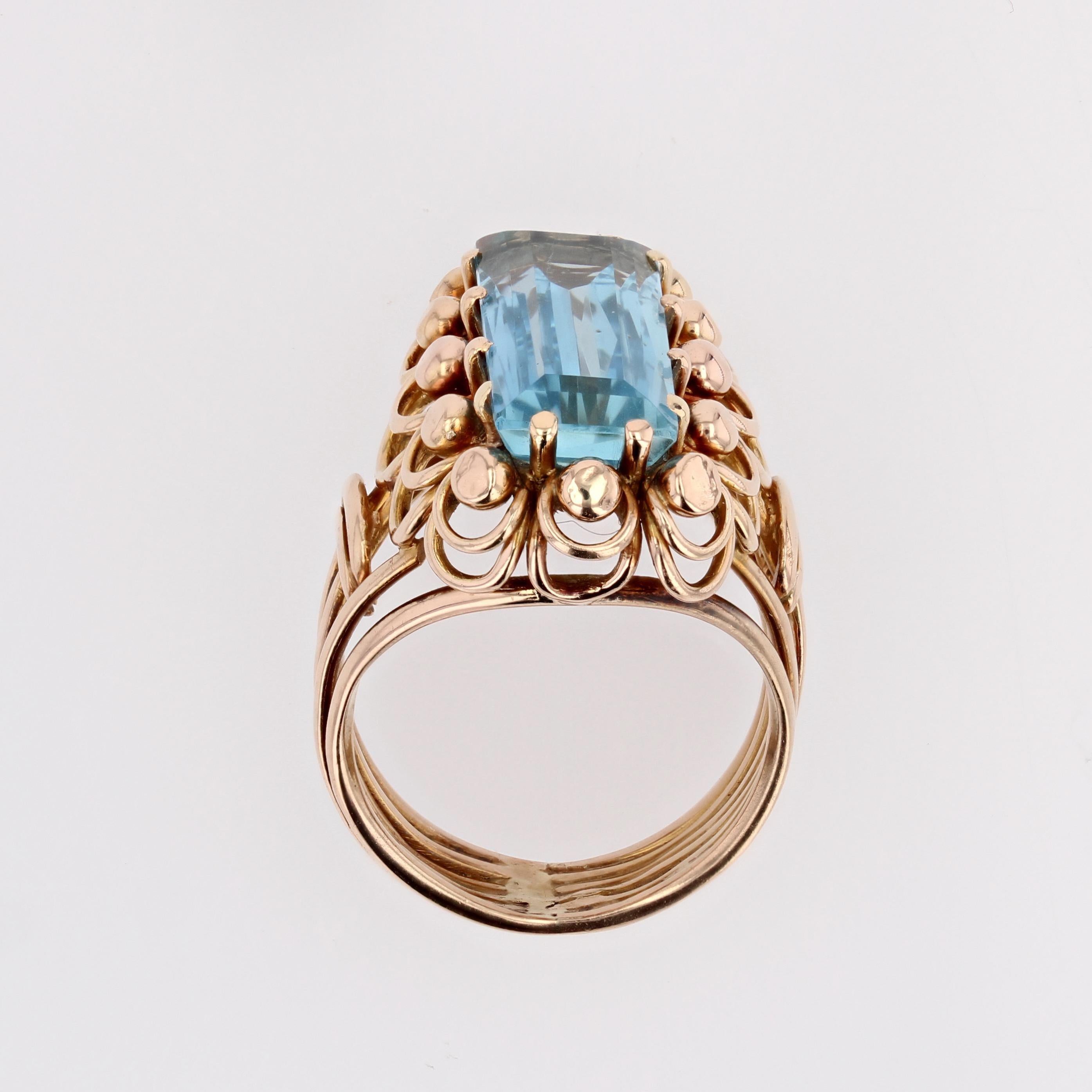 Bague cocktail française des années 1960 en or rose 18 carats avec aigue-marine de 6,20 carats en vente 12