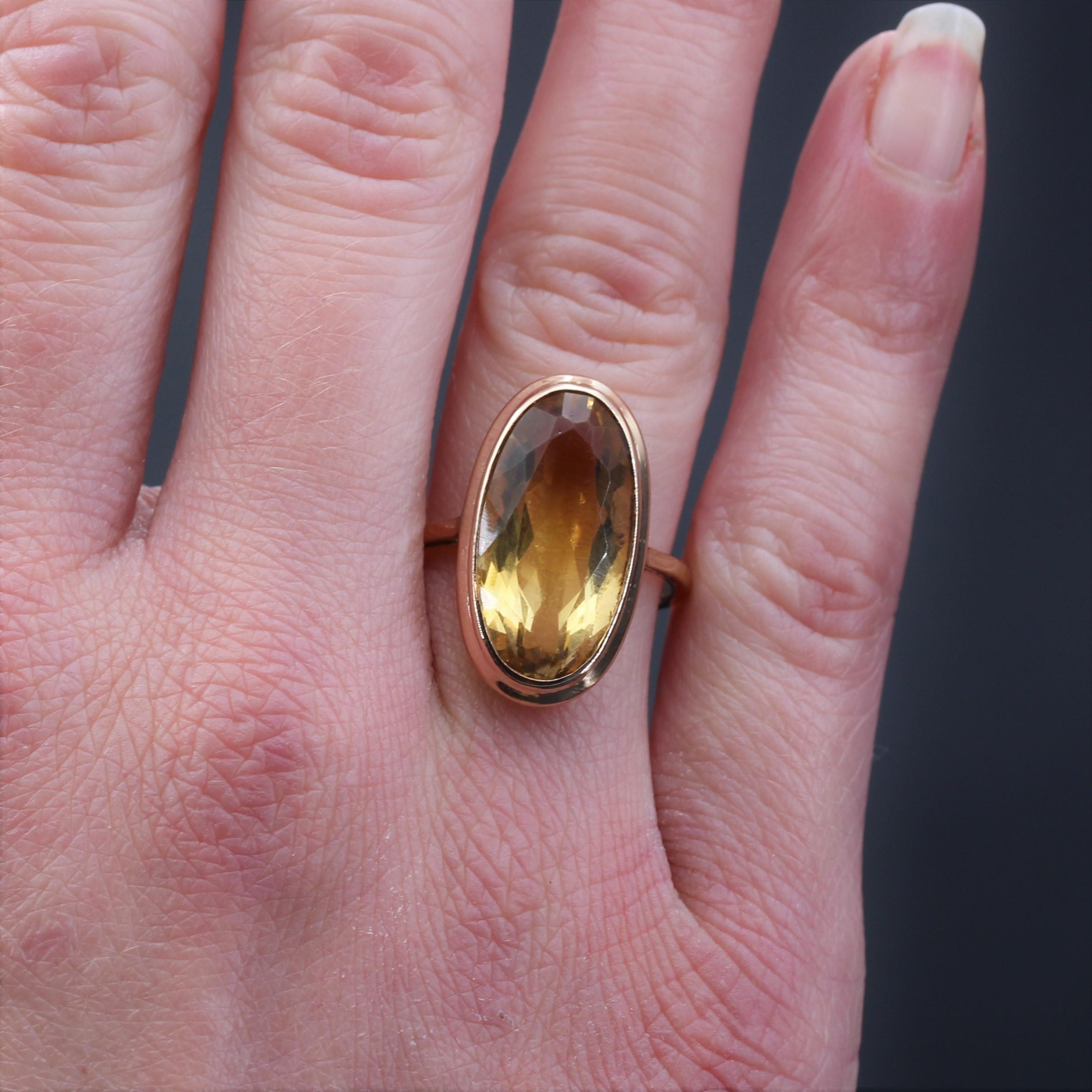 French 1960s 6, 50 Carat Citrine 18 Karat Yellow Gold Marquise Shape Ring For Sale 1