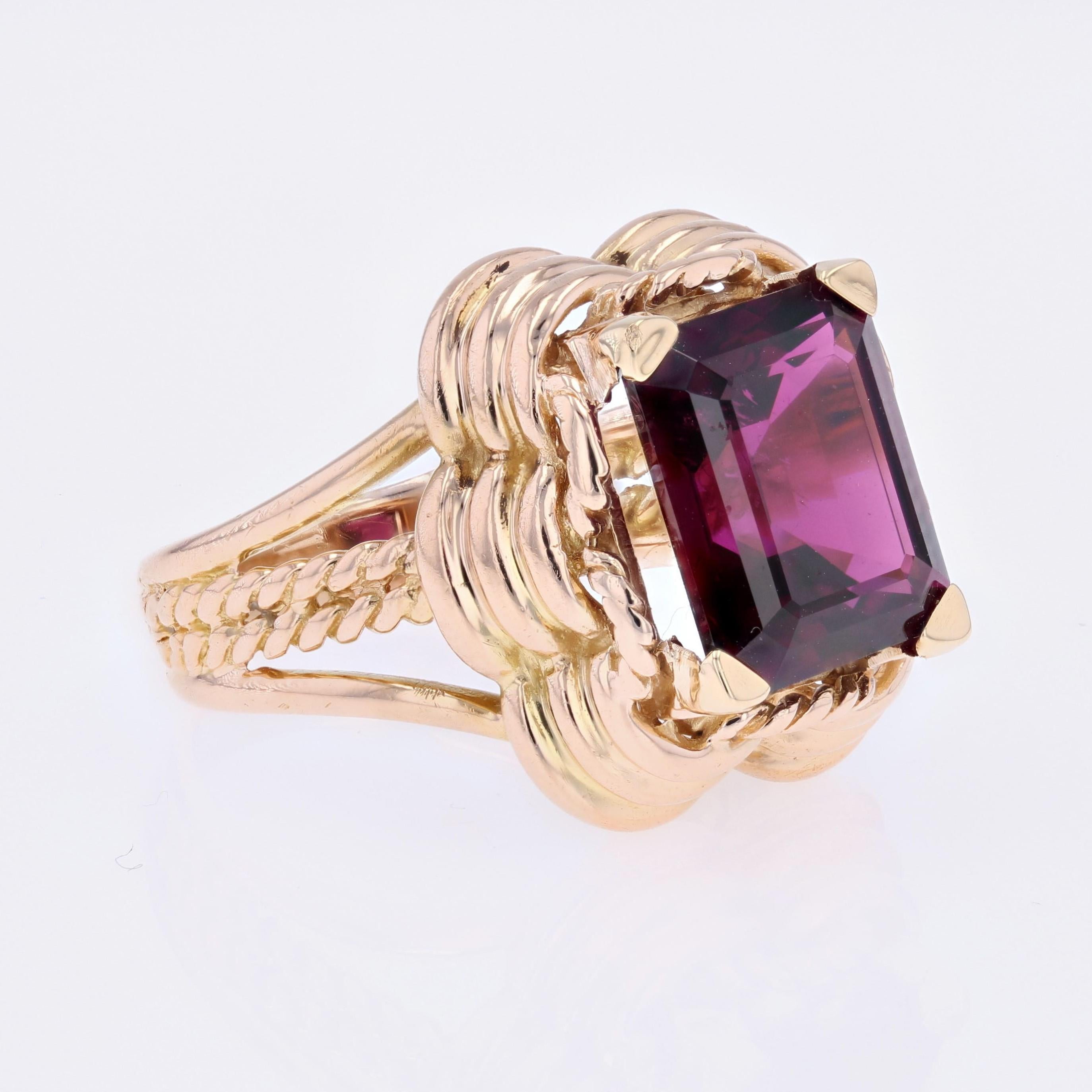 French 1960s 7.37 Carat Rhodolite Garnet 18 Karat Rose Gold Ring For Sale 4