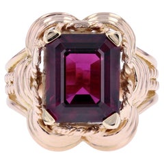 French 1960s 7.37 Carat Rhodolite Garnet 18 Karat Rose Gold Ring