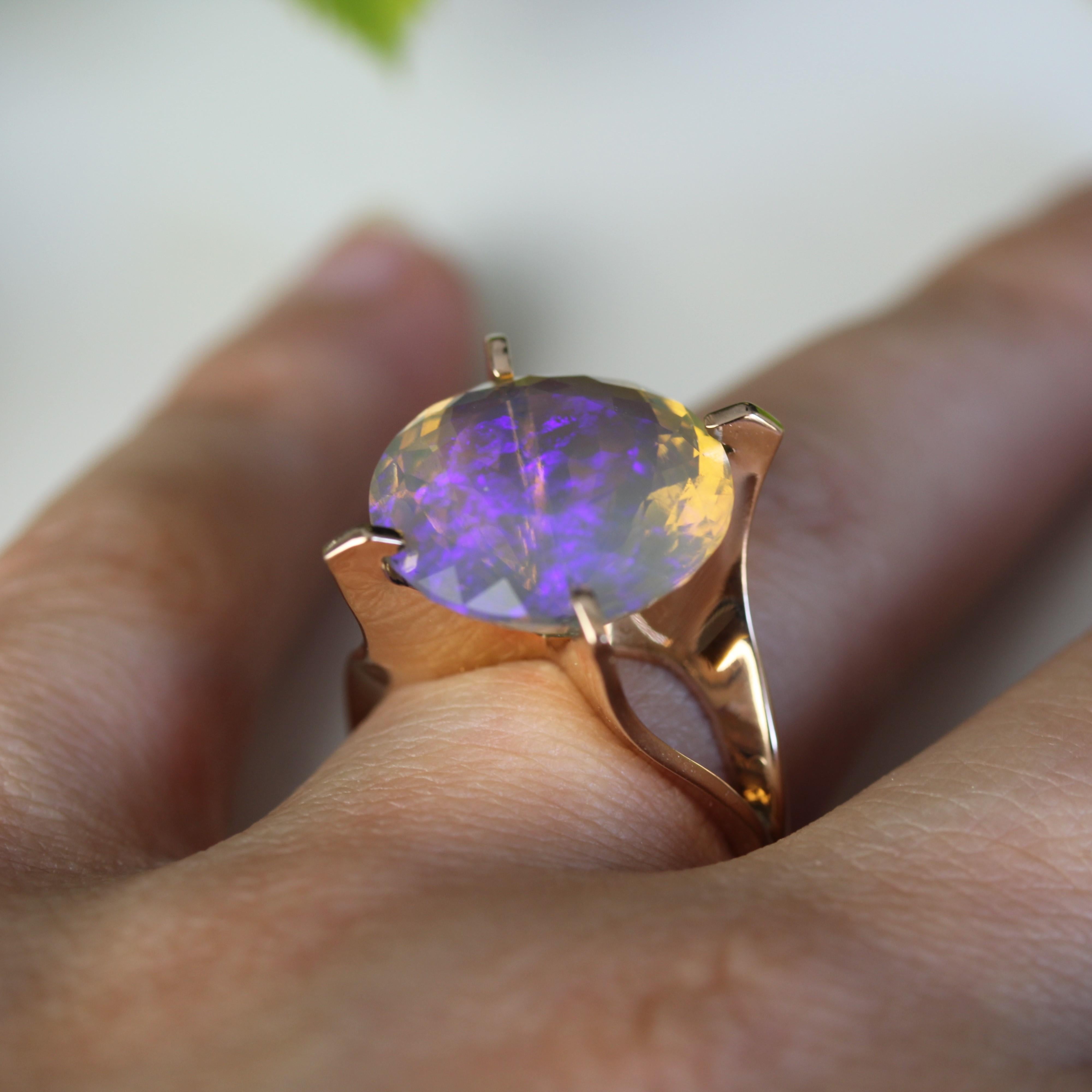 French 1960s 8.08 Carats Purple Jelly Opal 18 K Rose Gold Retro Cocktail Ring For Sale 13