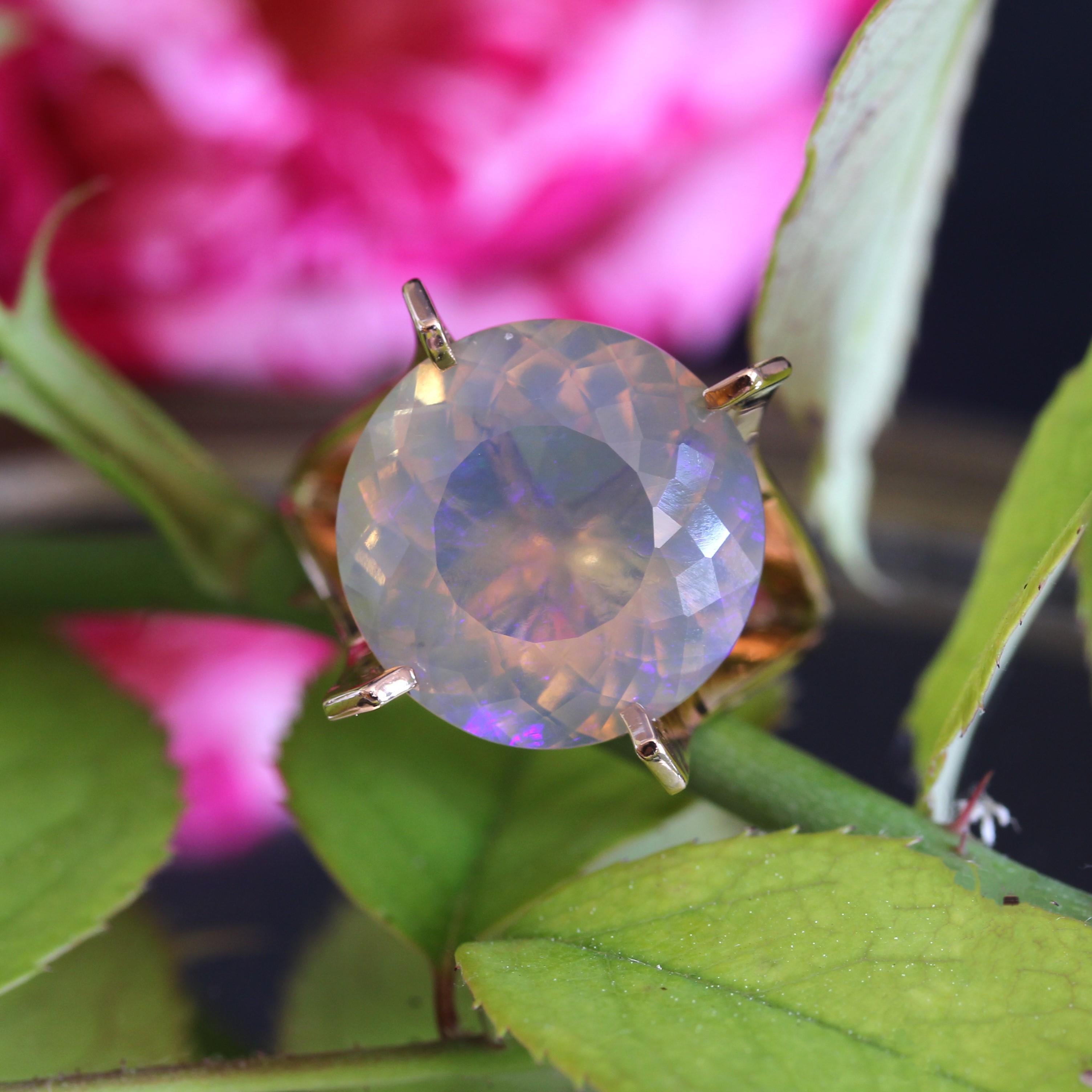 Round Cut French 1960s 8.08 Carats Purple Jelly Opal 18 K Rose Gold Retro Cocktail Ring For Sale