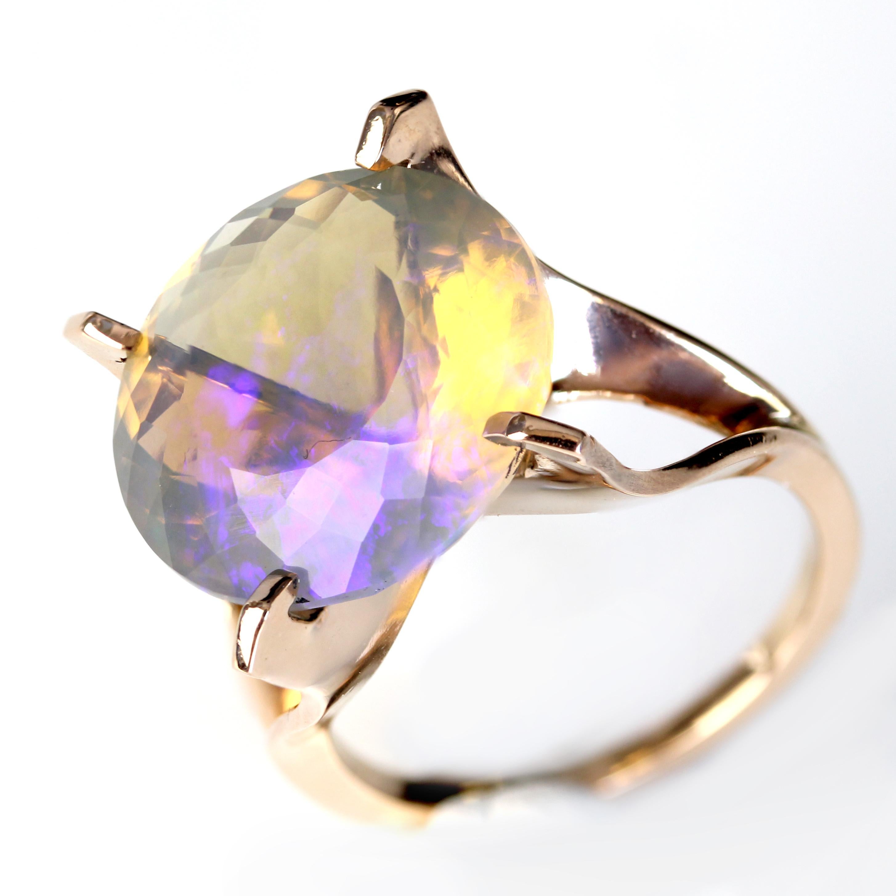 French 1960s 8.08 Carats Purple Jelly Opal 18 K Rose Gold Retro Cocktail Ring 4