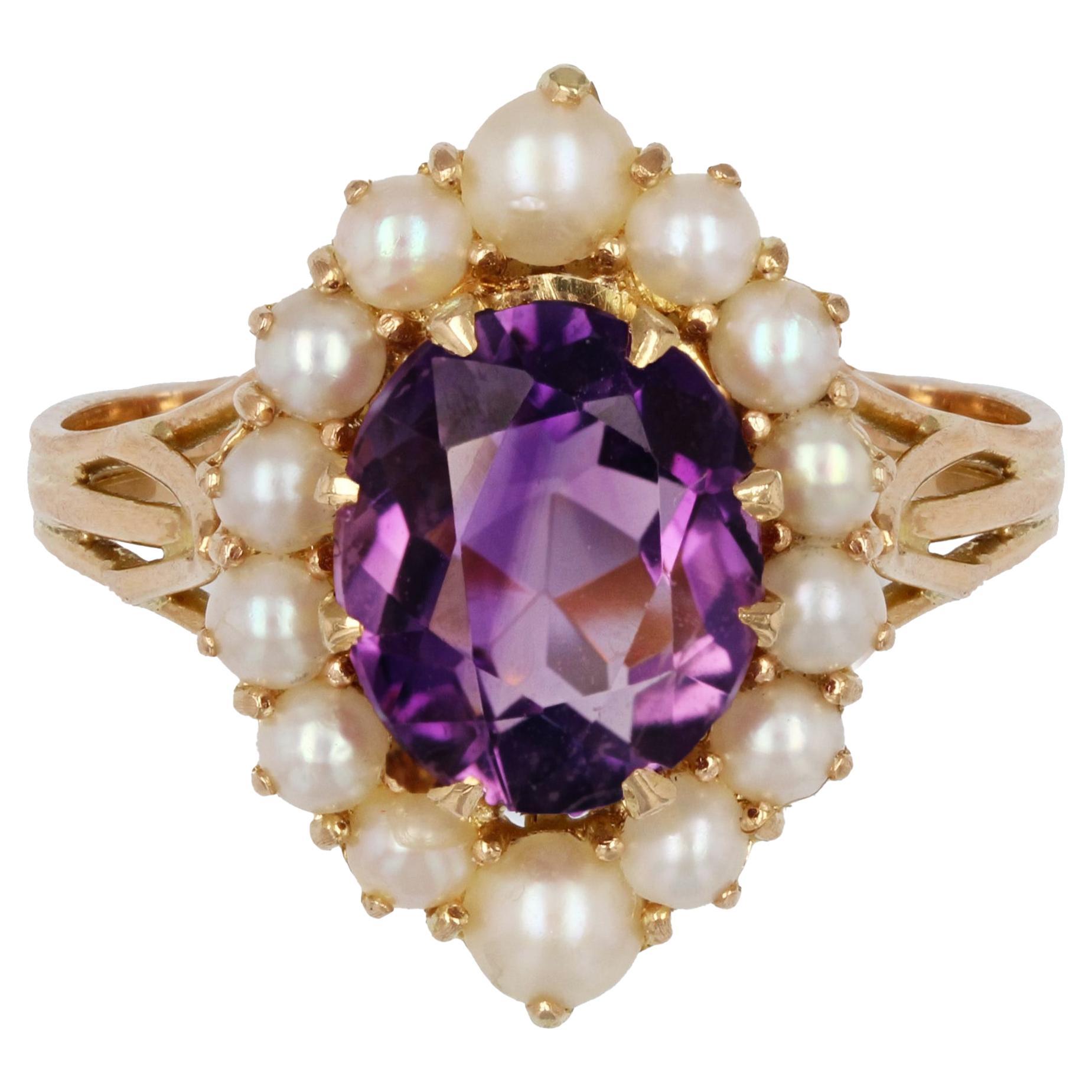 French 1960s Amethyst Cultured Pearls 18 Karat Yellow Gold Ring For Sale