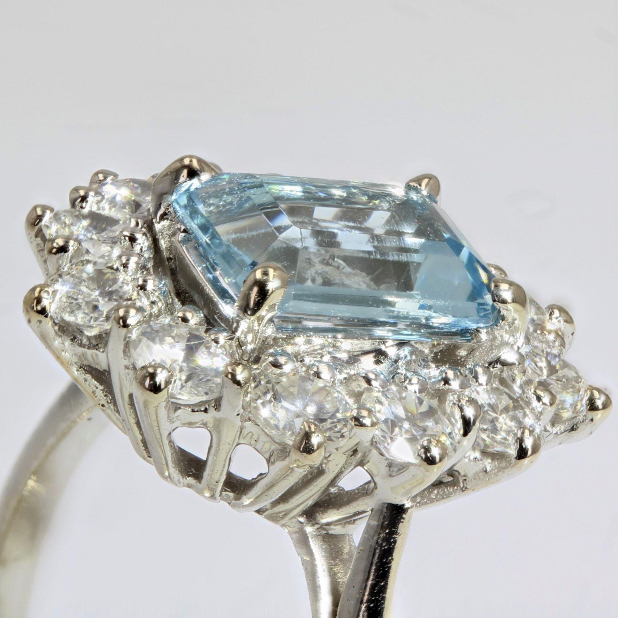French Cut French 1960s Aquamarine Diamond 18 Karat White Gold Daisy Ring