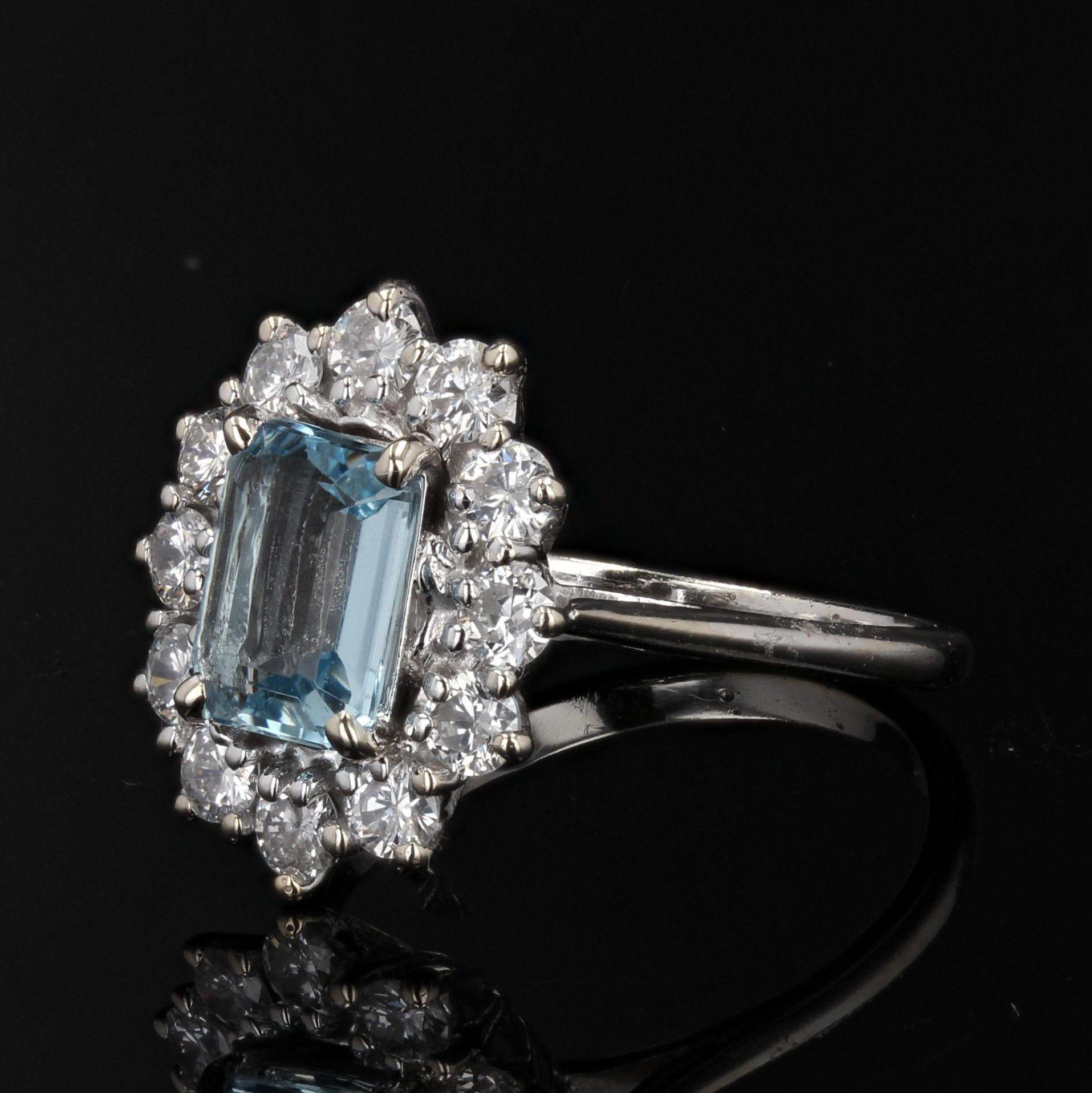 French 1960s Aquamarine Diamond 18 Karat White Gold Daisy Ring 2