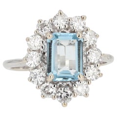 Vintage French 1960s Aquamarine Diamond 18 Karat White Gold Daisy Ring