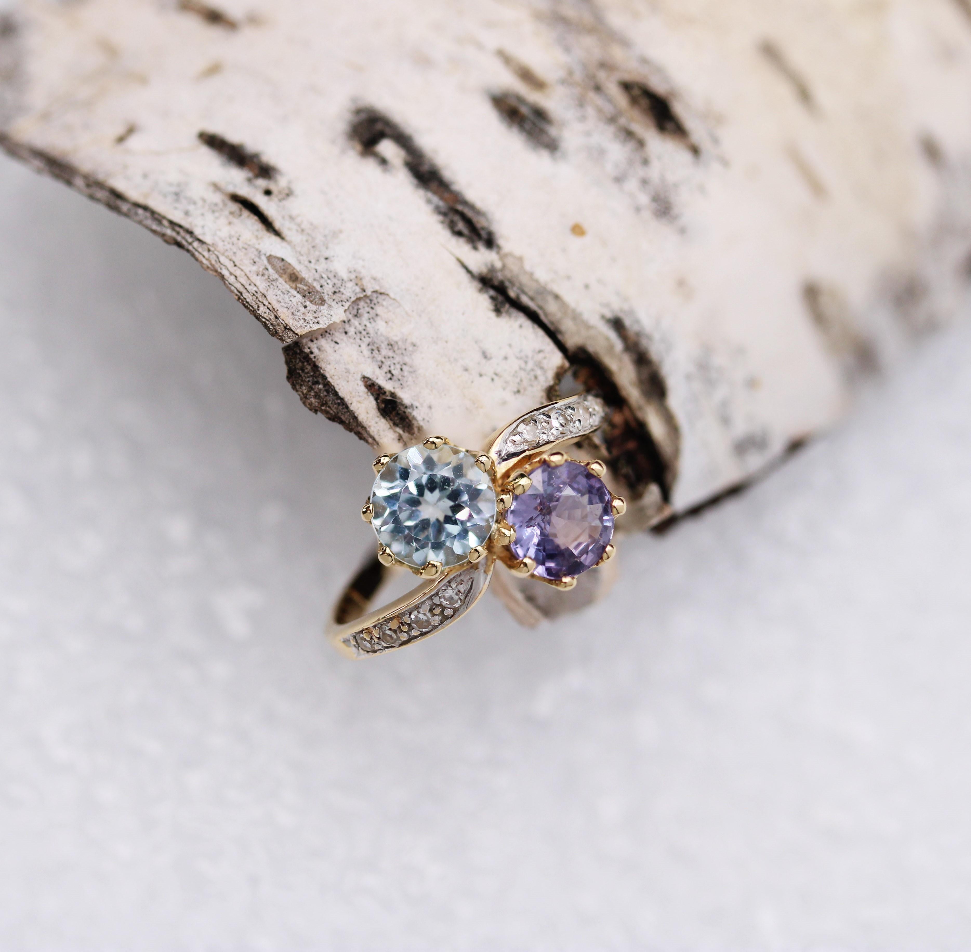 Retro French 1960s Aquamarine Purple Sapphire Diamonds 18K Yellow Gold You and Me Ring For Sale