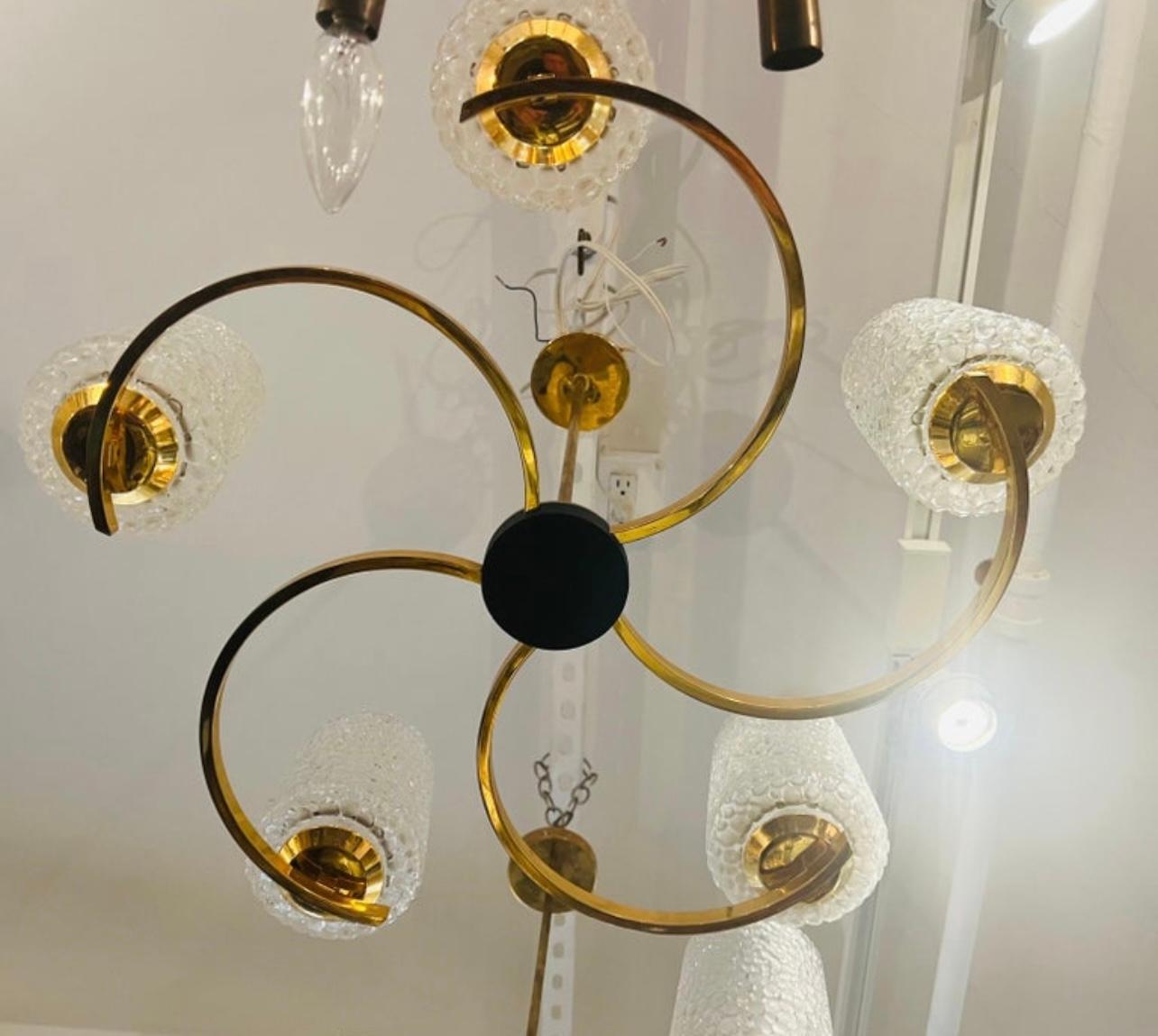 Ciondolo in vetro dorato francese del 1960 Arlus Mid Century In condizioni ottime in vendita a New York, NY