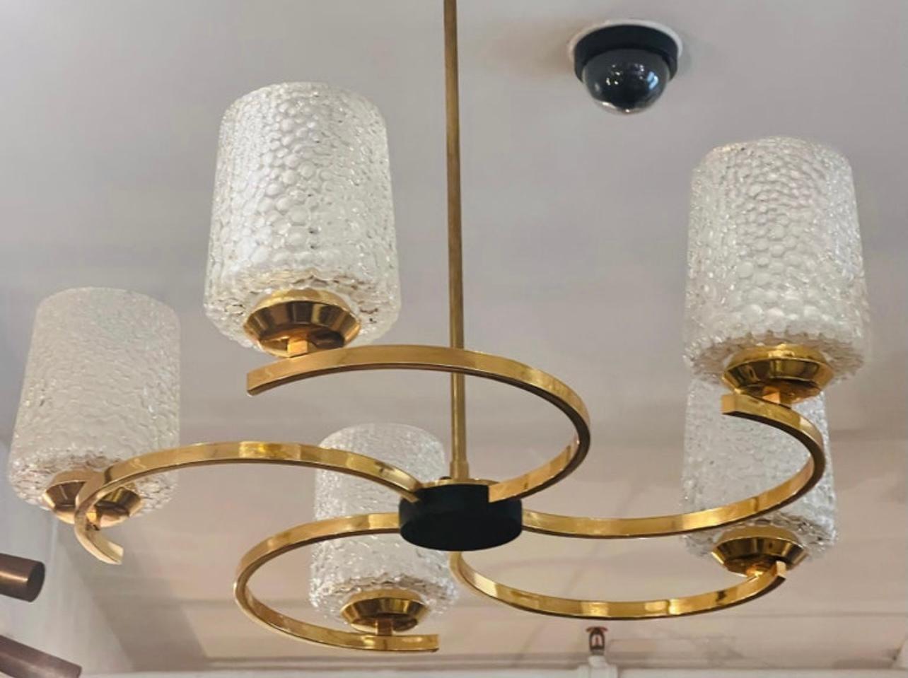 Ottone Ciondolo in vetro dorato francese del 1960 Arlus Mid Century in vendita