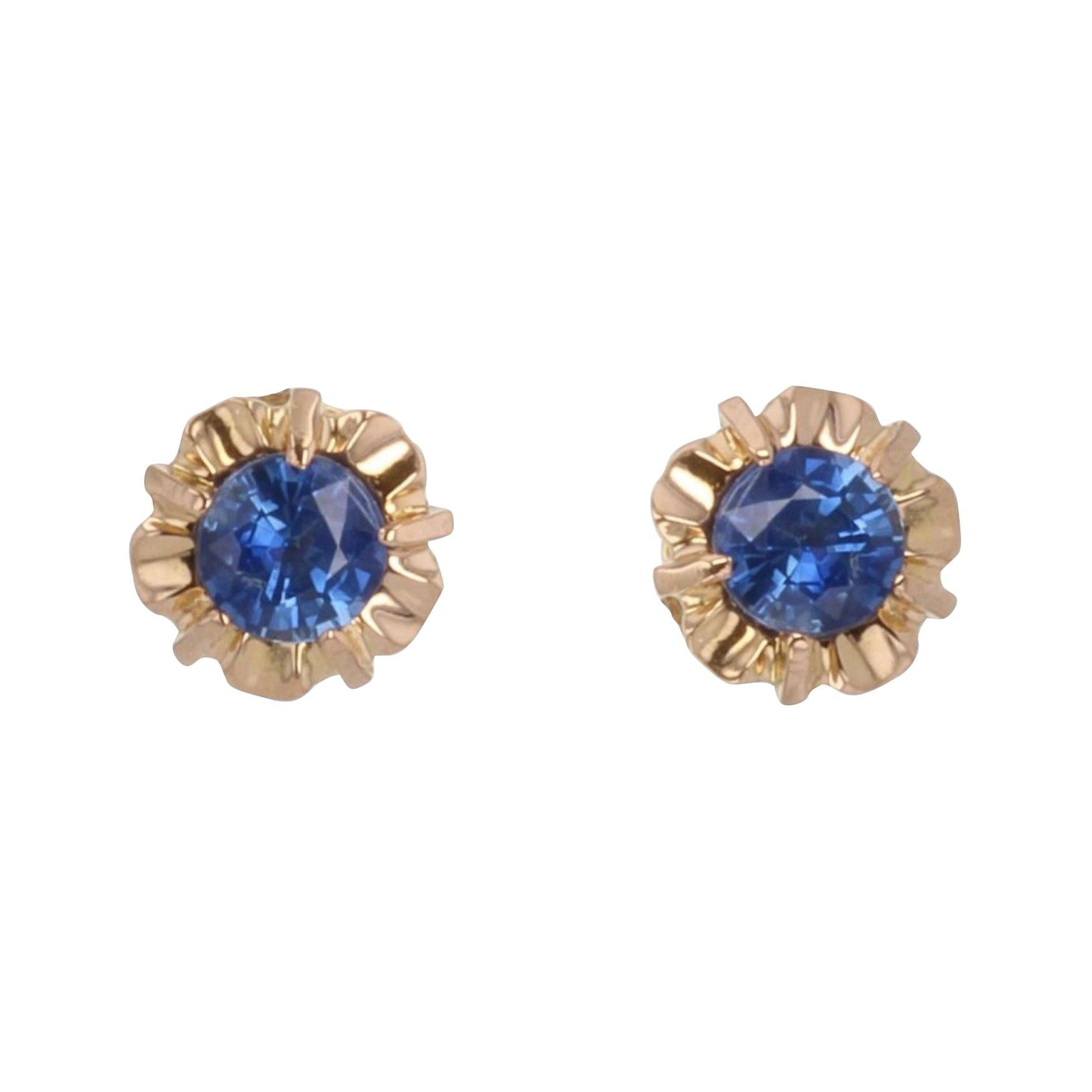 French 1960s Blue Sapphire 18 Karat Yellow Gold Retro Stud Earrings