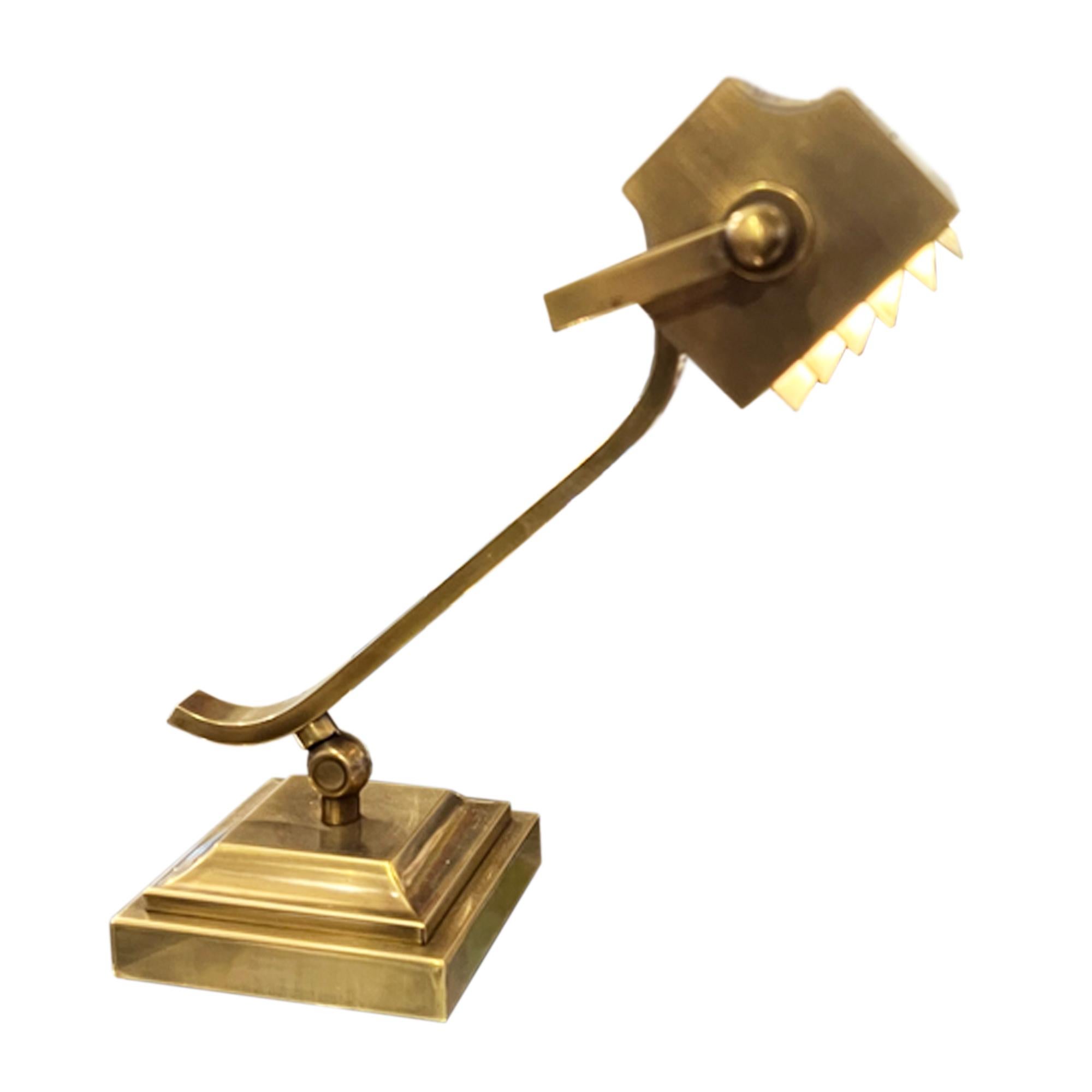 French 1960s Brass 'Banker's' Lamp In Good Condition For Sale In London, GB