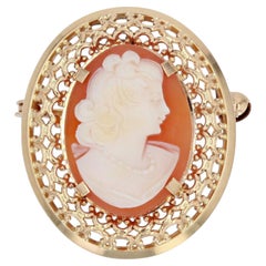 French 1960s Cameo 18 Karat Yellow Gold Openwork Pendant Brooch