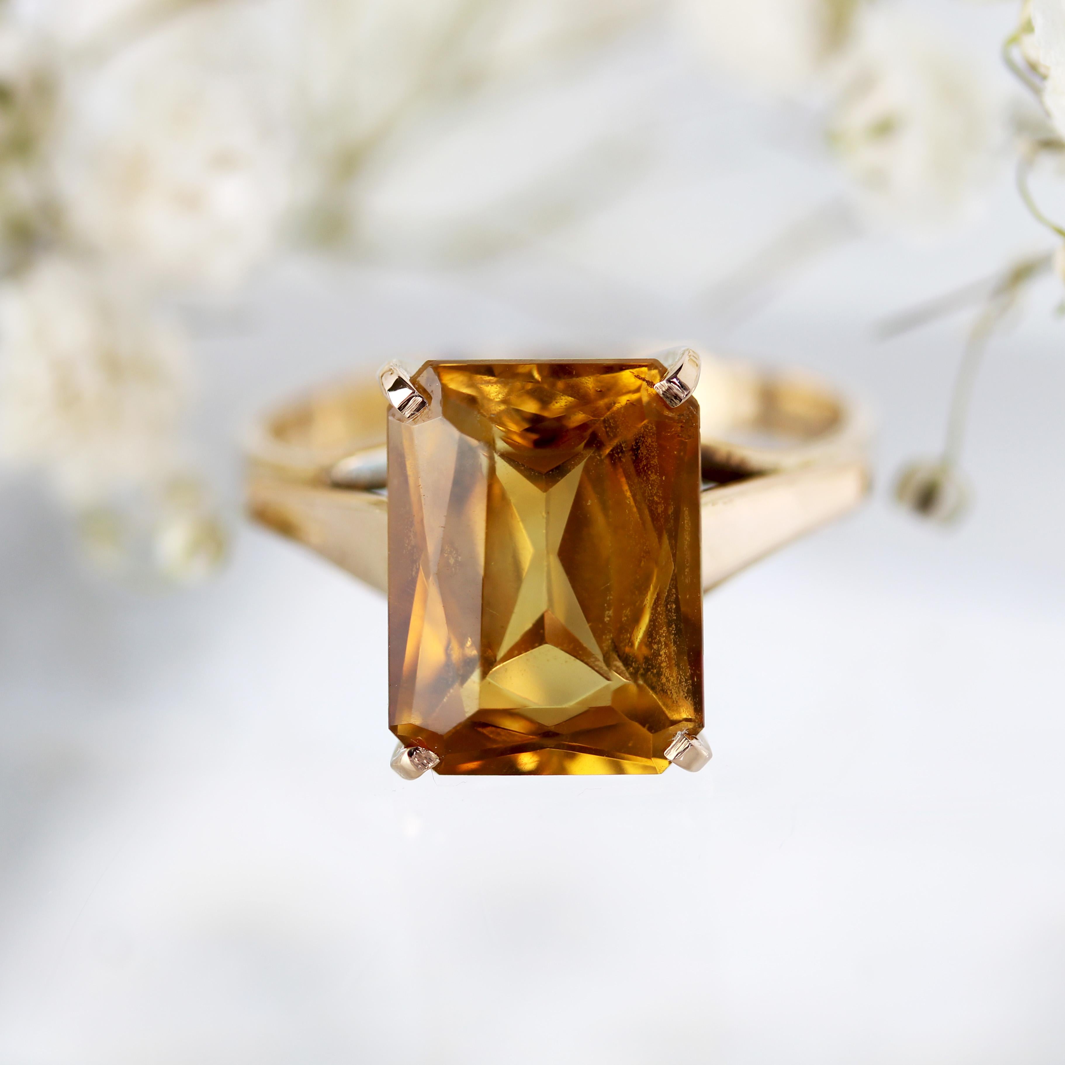 Anillo Rectangular Francés de Oro Rosa de 18 Kilates con Citrino de los Años 60 Retro en venta
