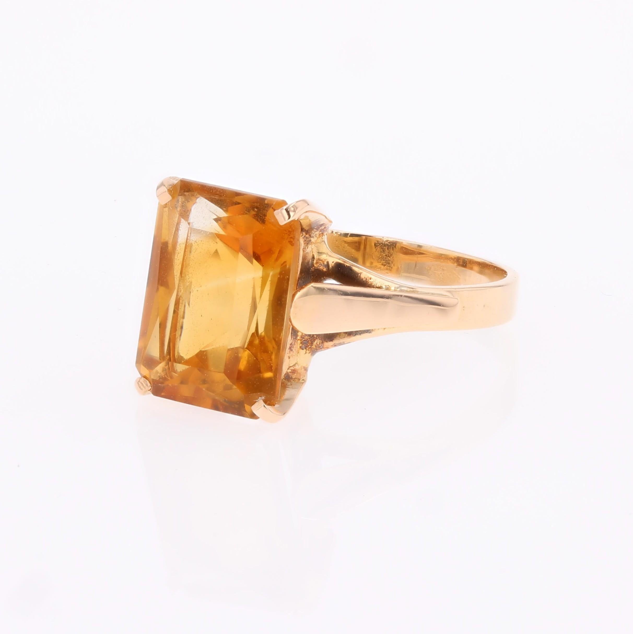 Anillo Rectangular Francés de Oro Rosa de 18 Kilates con Citrino de los Años 60 Corte esmeralda en venta