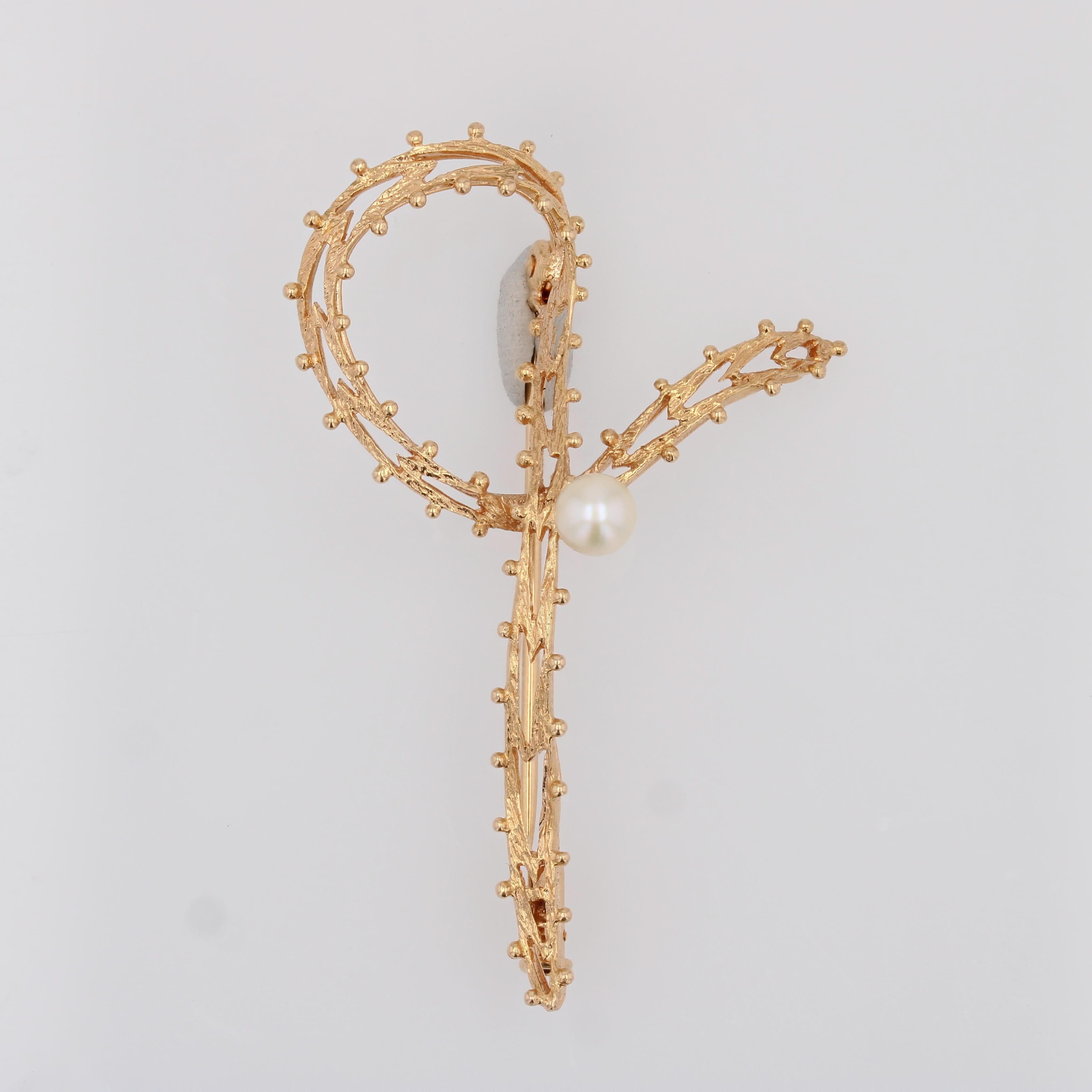 Broche de lazo francés de los años 60 de perlas cultivadas y oro rosa de 18 quilates en venta 4