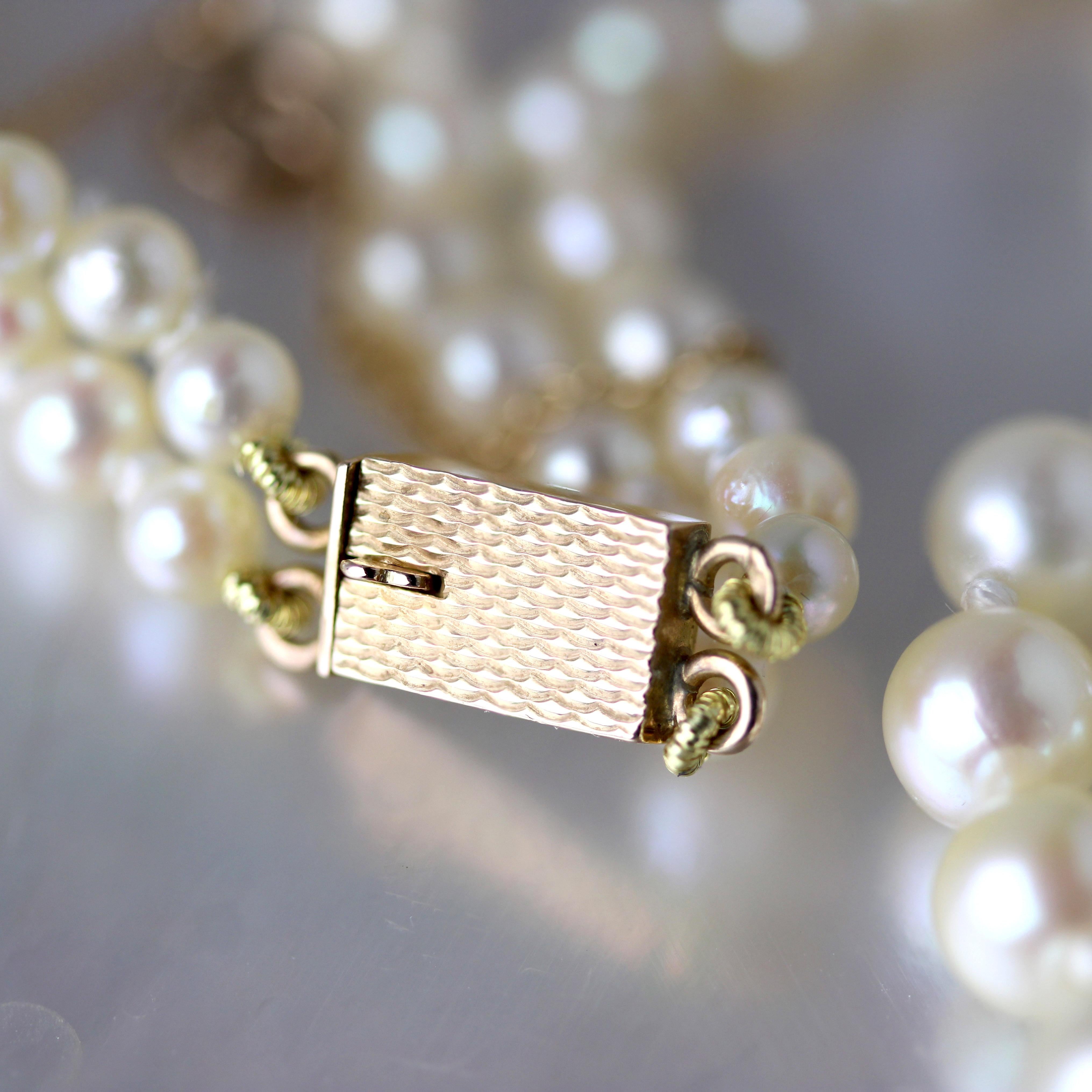 French 1960s Cultured Pearl 18 Karat Rose Gold Double Row Necklace For Sale 8