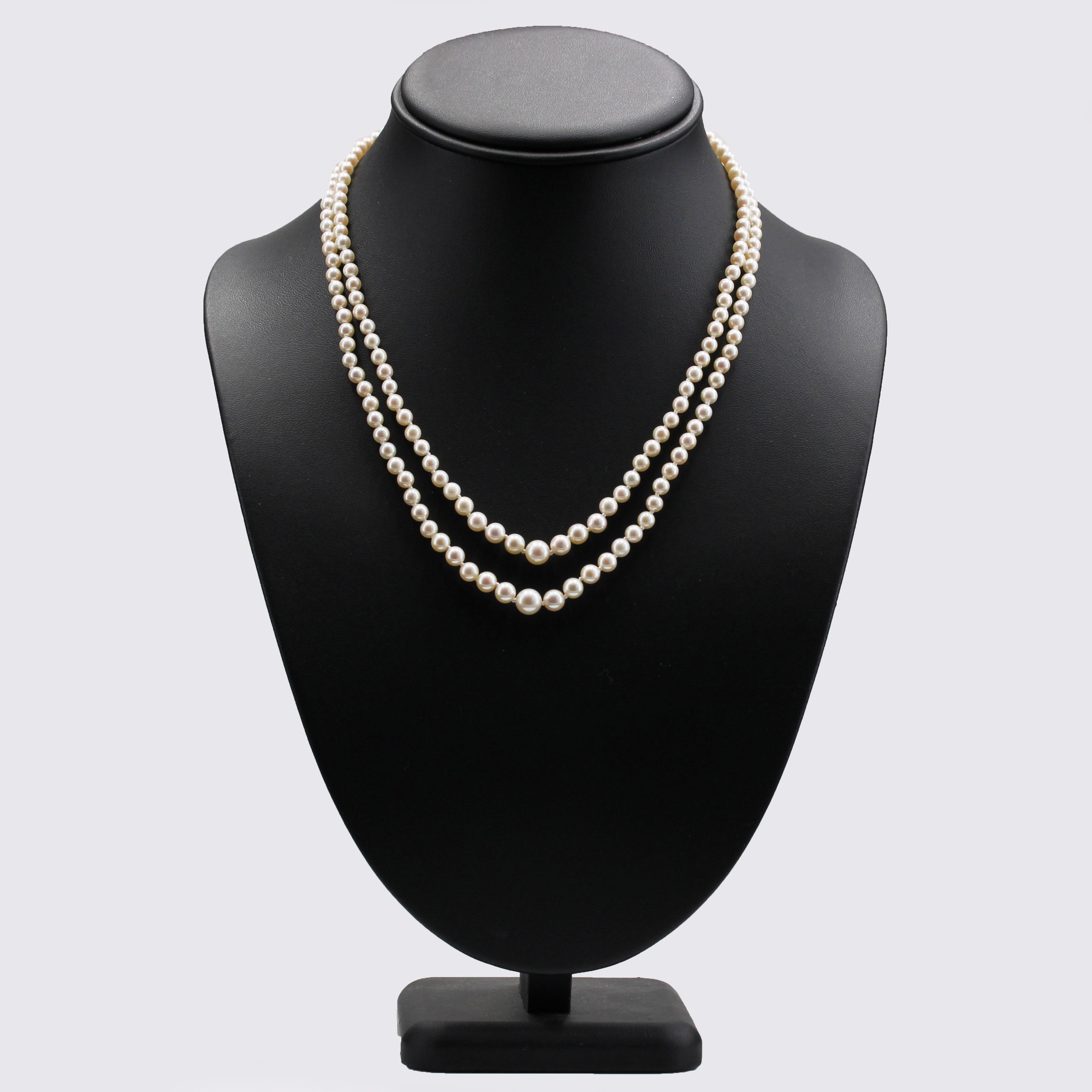 French 1960s Cultured Pearl 18 Karat Rose Gold Double Row Necklace For Sale 1