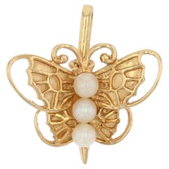 Vintage French 1960s Cultured Pearl 18 Karat Yellow Gold Butterfly Charm Pendant