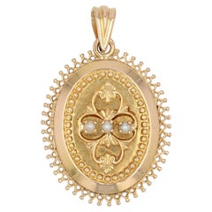 French 1960s Cultured Pearl 18 Karat Yellow Gold Retro Pendant