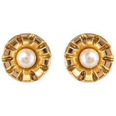 French 1960s Cultured Pearl 18 Karat Yellow Gold Stud Earrings