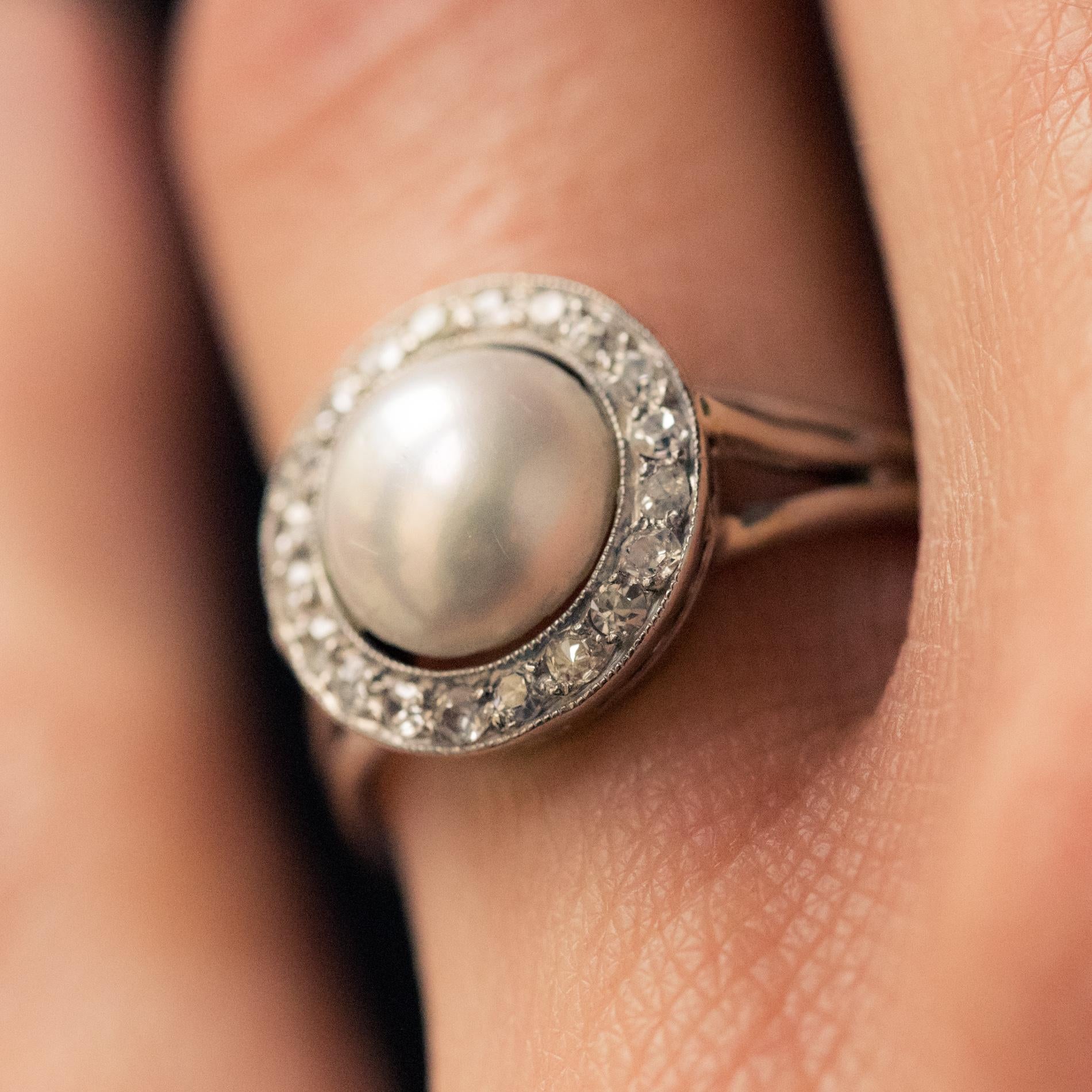 French 1960s Cultured Pearl Diamonds 18 Karat White Gold Ring In Good Condition In Poitiers, FR