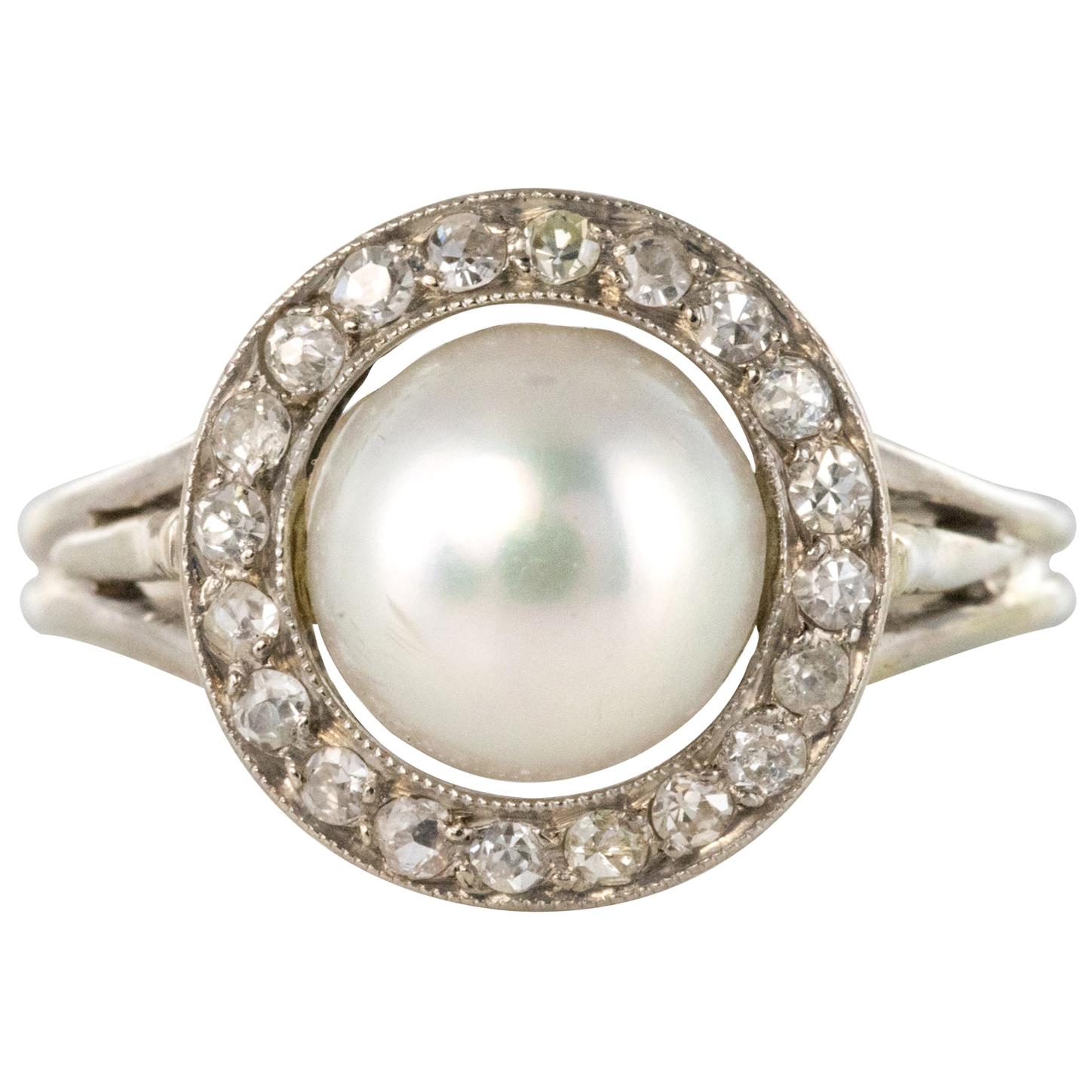 French 1960s Cultured Pearl Diamonds 18 Karat White Gold Ring