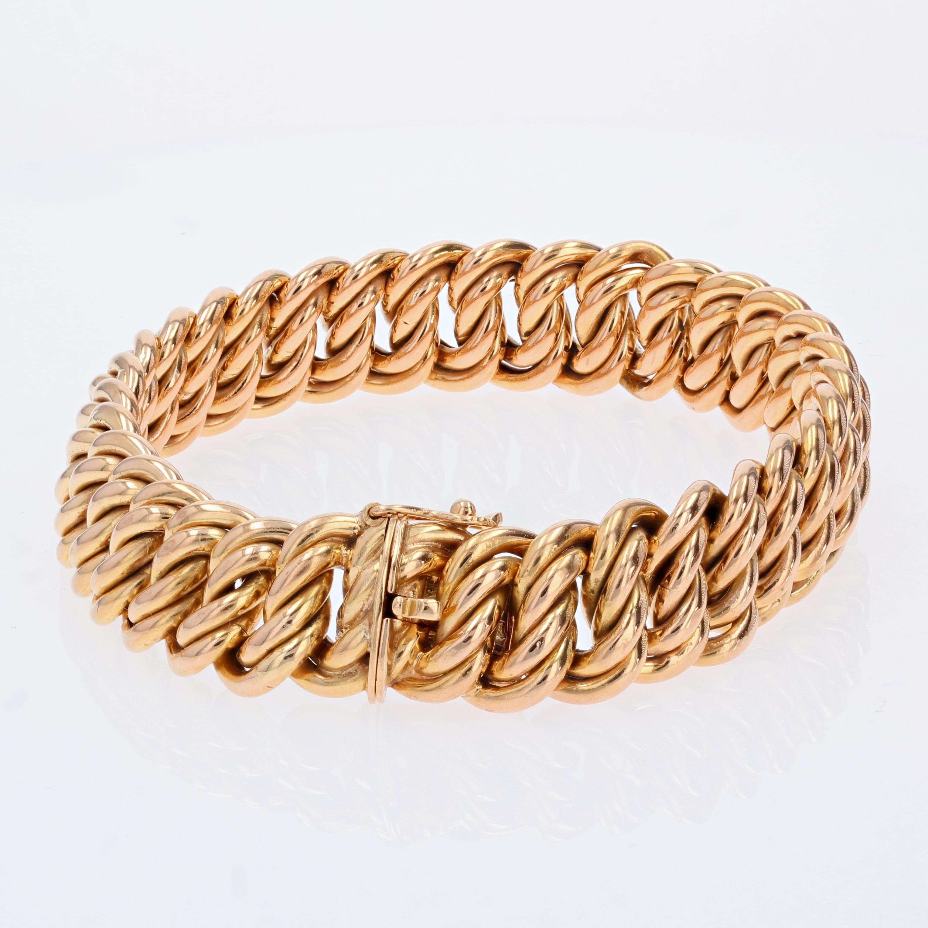French, 1960s Curb Chain Antique Bracelet In Good Condition In Poitiers, FR