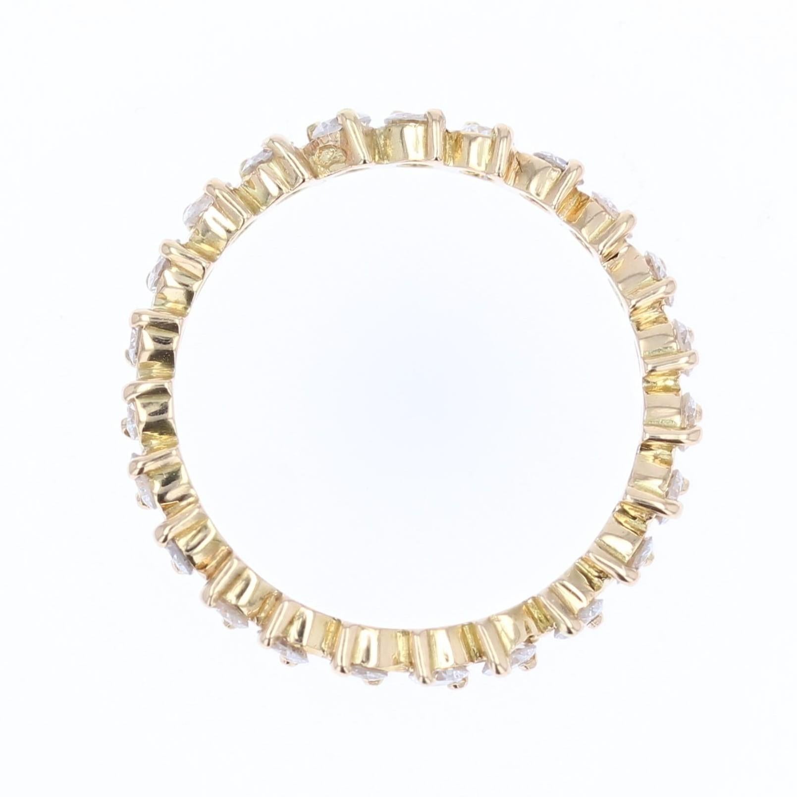 Anello nuziale di eternità in oro giallo 18 carati con diamante francese del 1960 in vendita 7