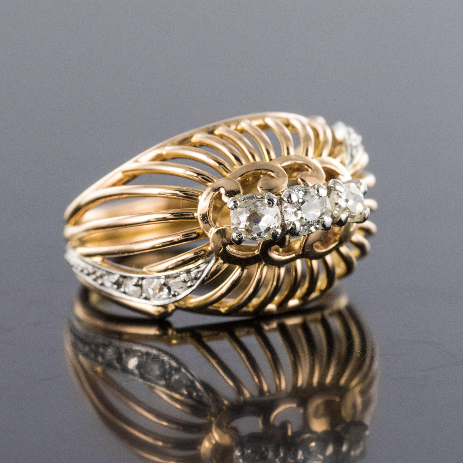 Taille française Bague à dôme en or jaune 18 carats avec diamant des années 1960 en vente