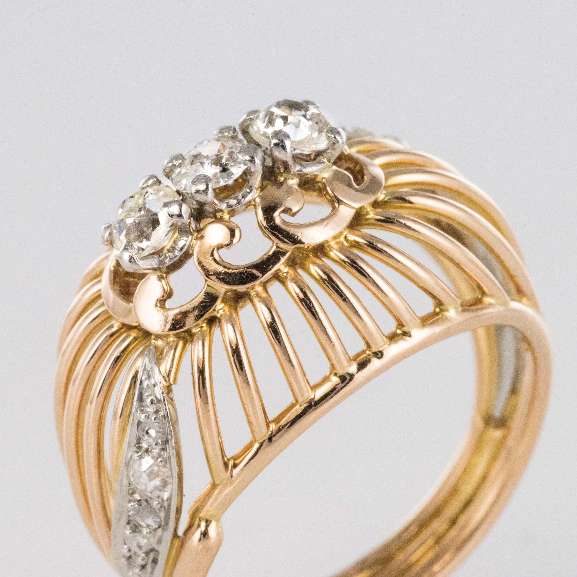 Bague à dôme en or jaune 18 carats avec diamant des années 1960 Pour femmes en vente