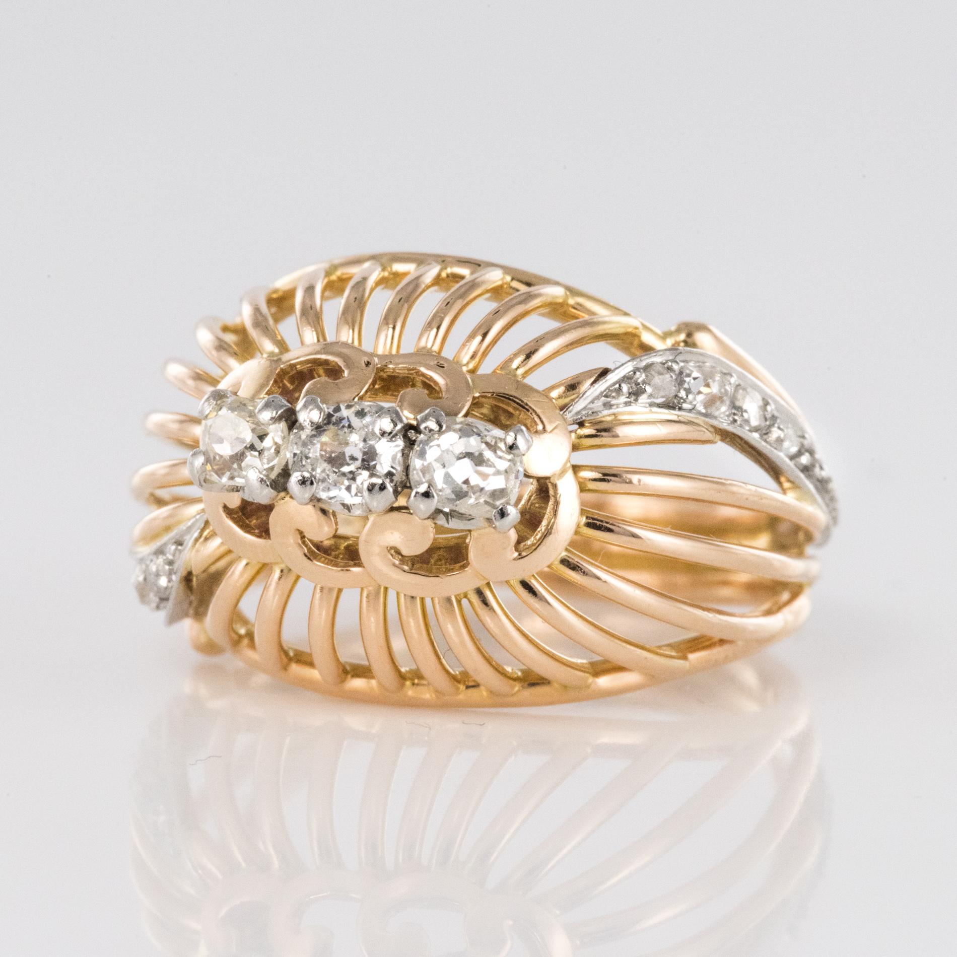 Bague à dôme en or jaune 18 carats avec diamant des années 1960 en vente 1