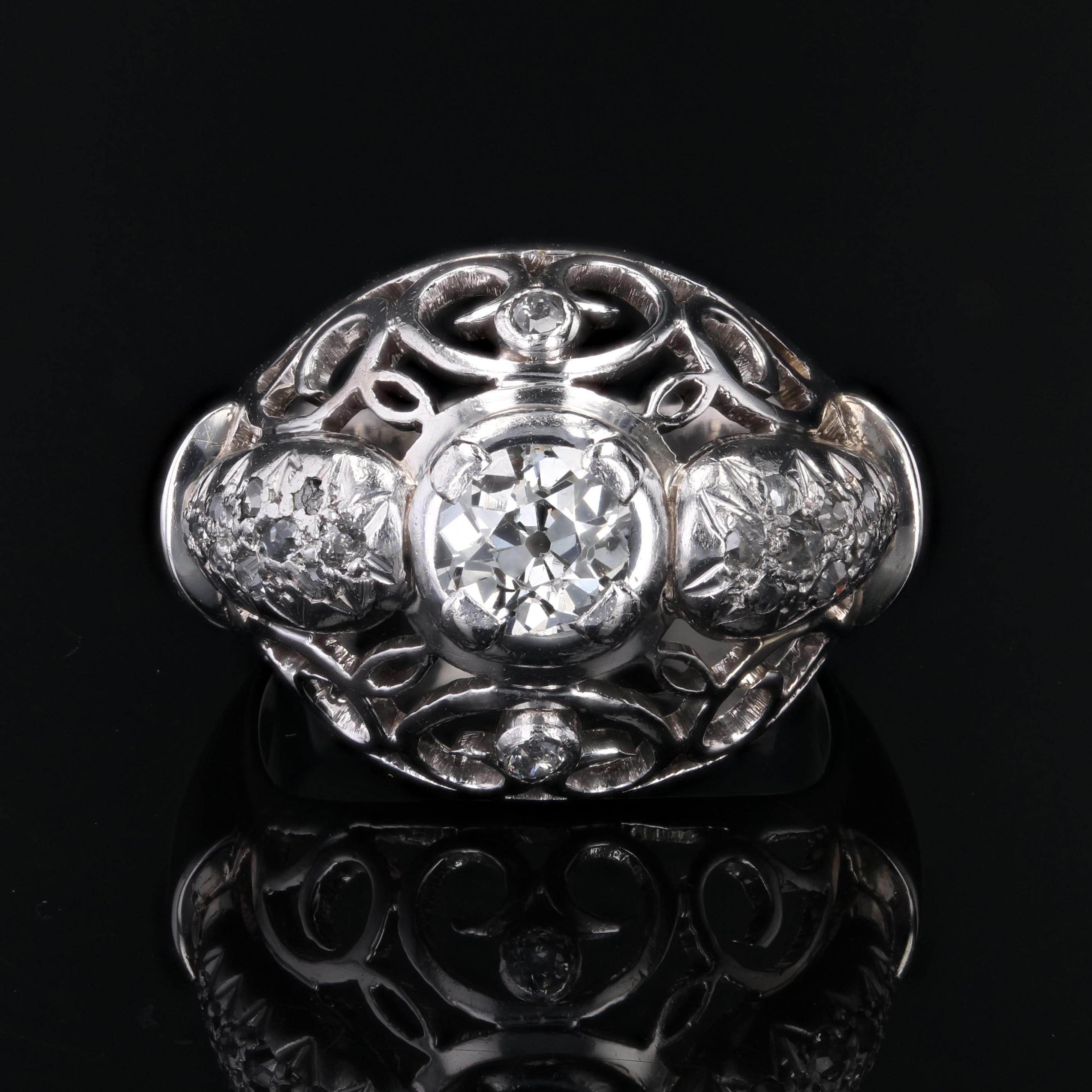 French 1960s Diamonds 18 Karat White Gold Openwork Dome Ring In Good Condition For Sale In Poitiers, FR