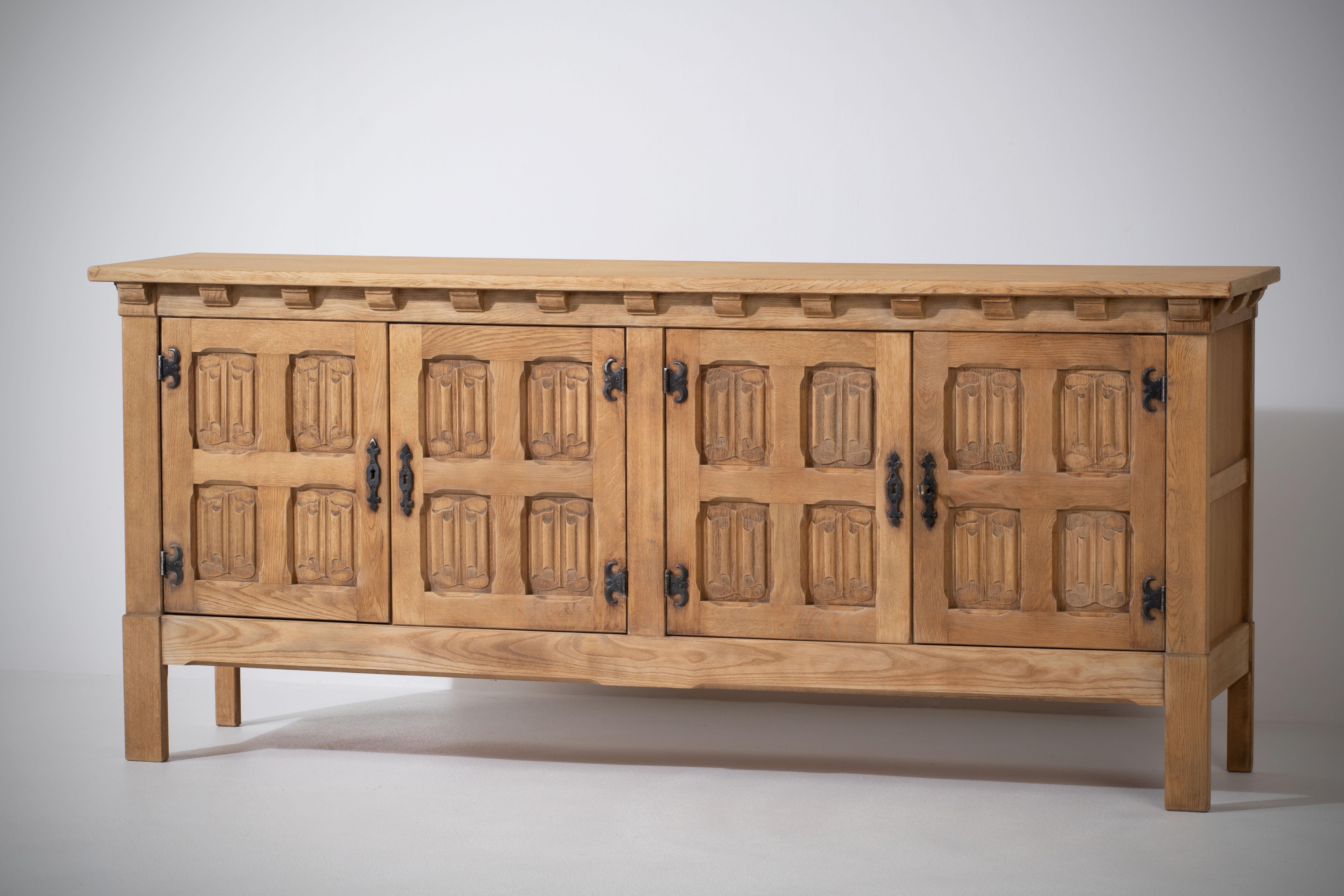 French 1960s Elm Sideboard 5